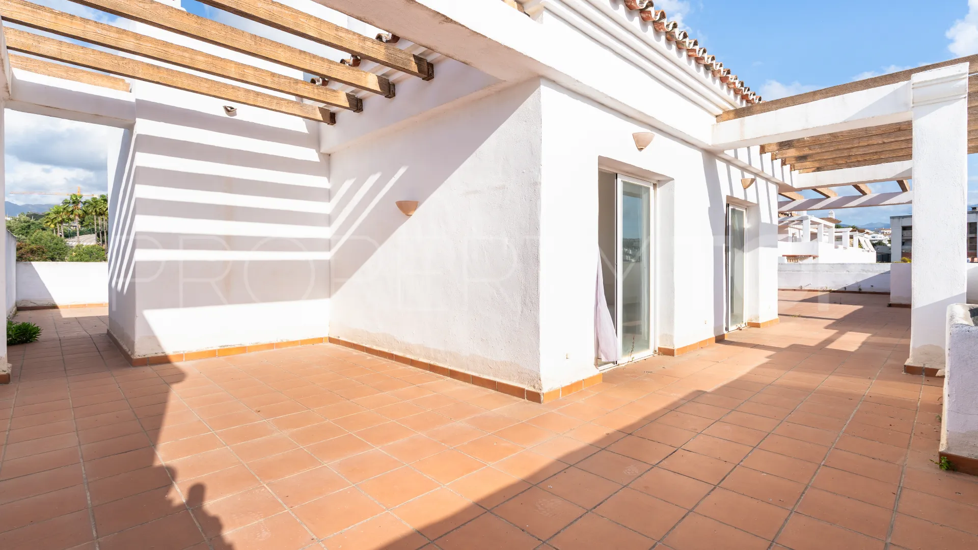 For sale duplex penthouse with 2 bedrooms in Selwo