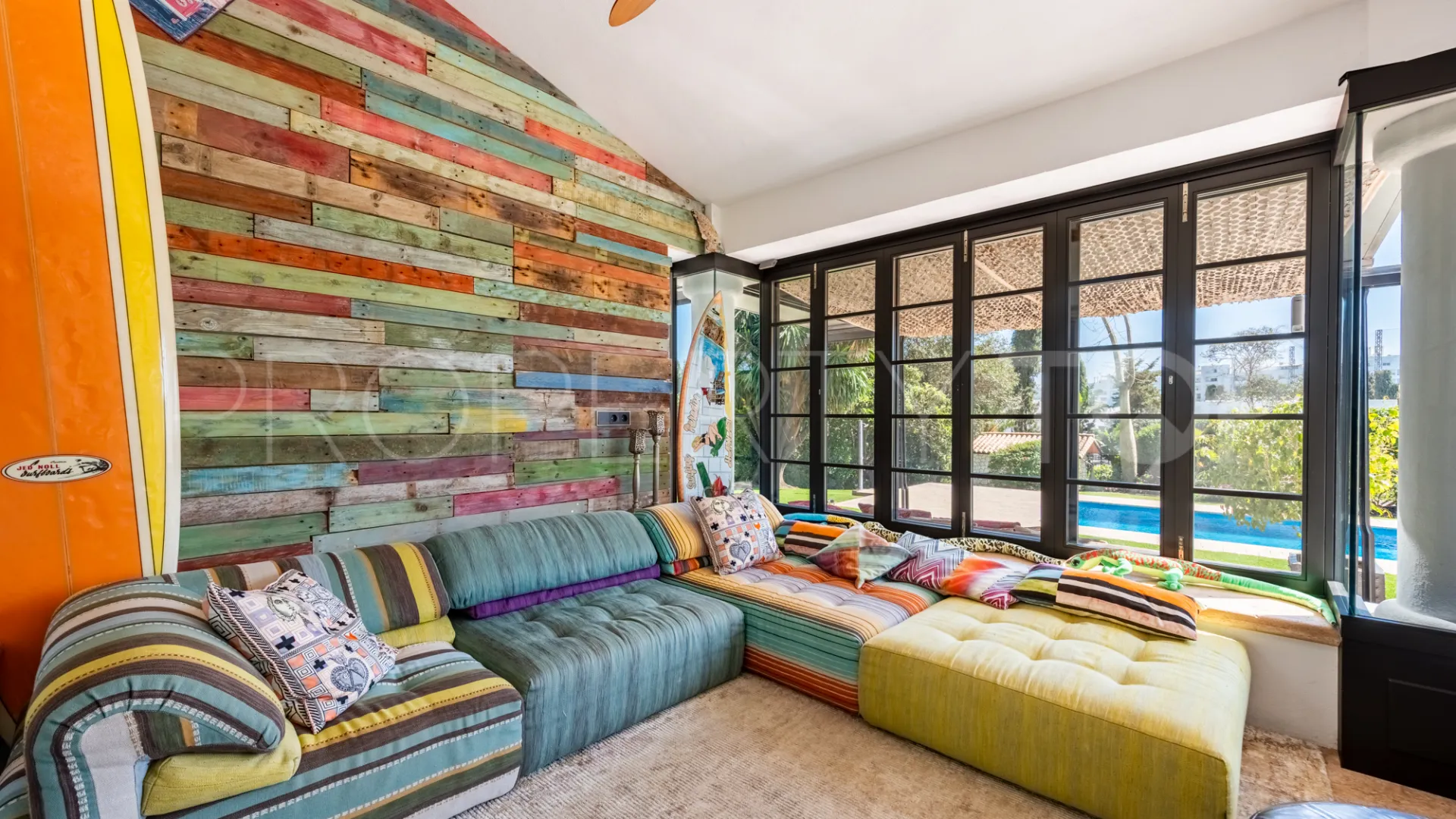 Comprar villa de 4 dormitorios en San Pedro de Alcantara