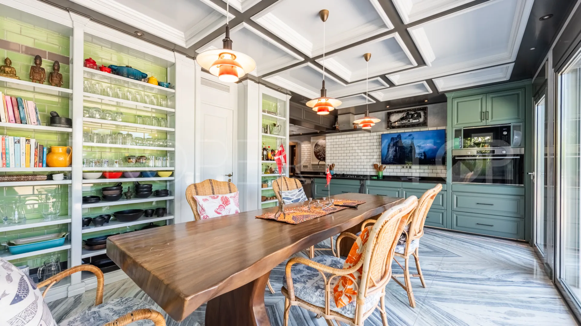 Comprar villa de 4 dormitorios en San Pedro de Alcantara