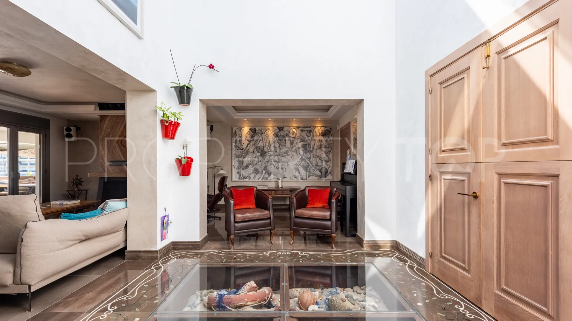 Comprar villa de 4 dormitorios en San Pedro de Alcantara