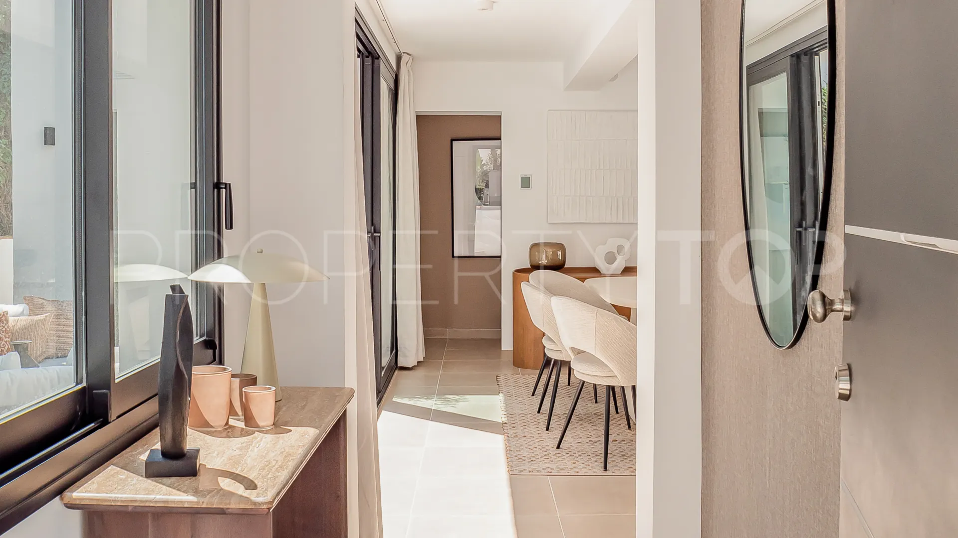 For sale 4 bedrooms villa in Nueva Andalucia