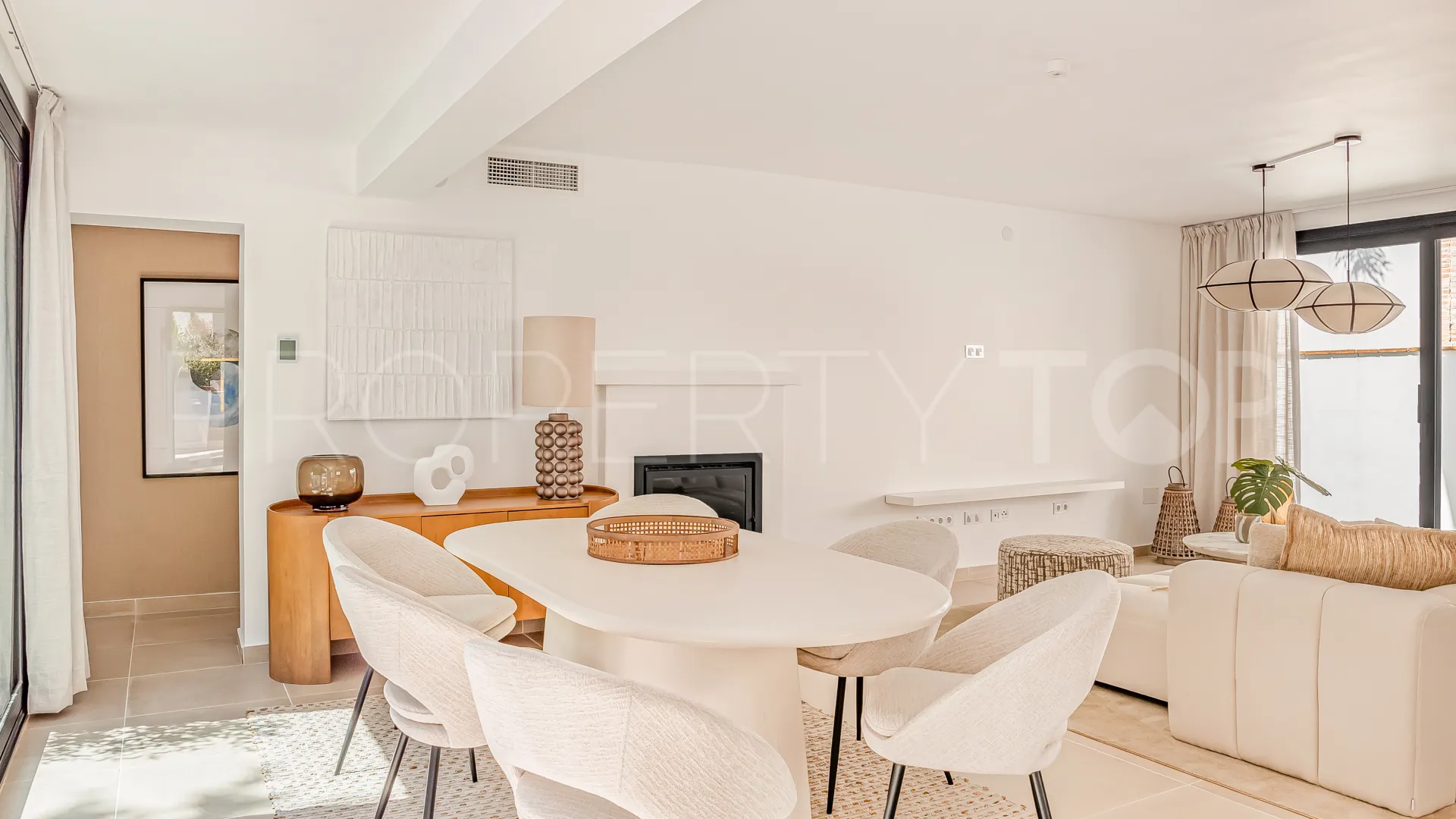 For sale 4 bedrooms villa in Nueva Andalucia
