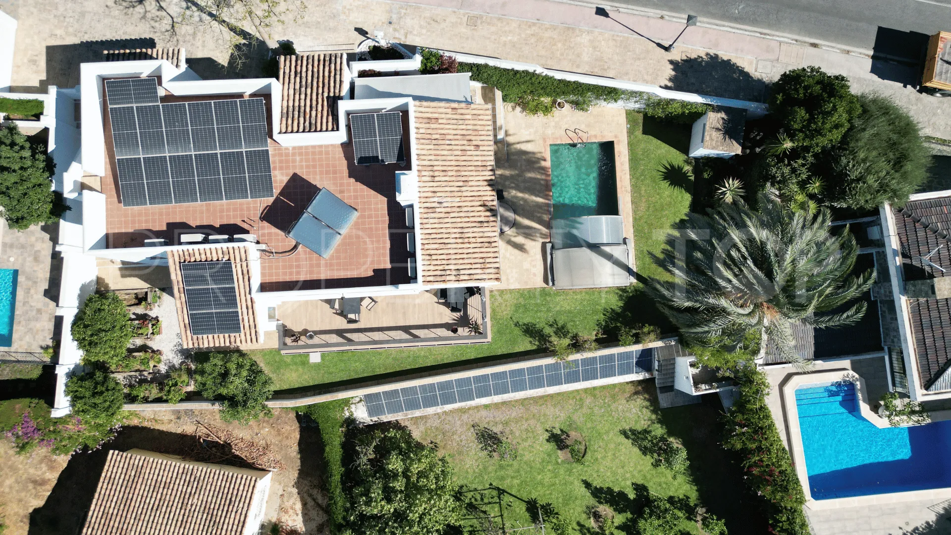 Villa in Nueva Andalucia for sale