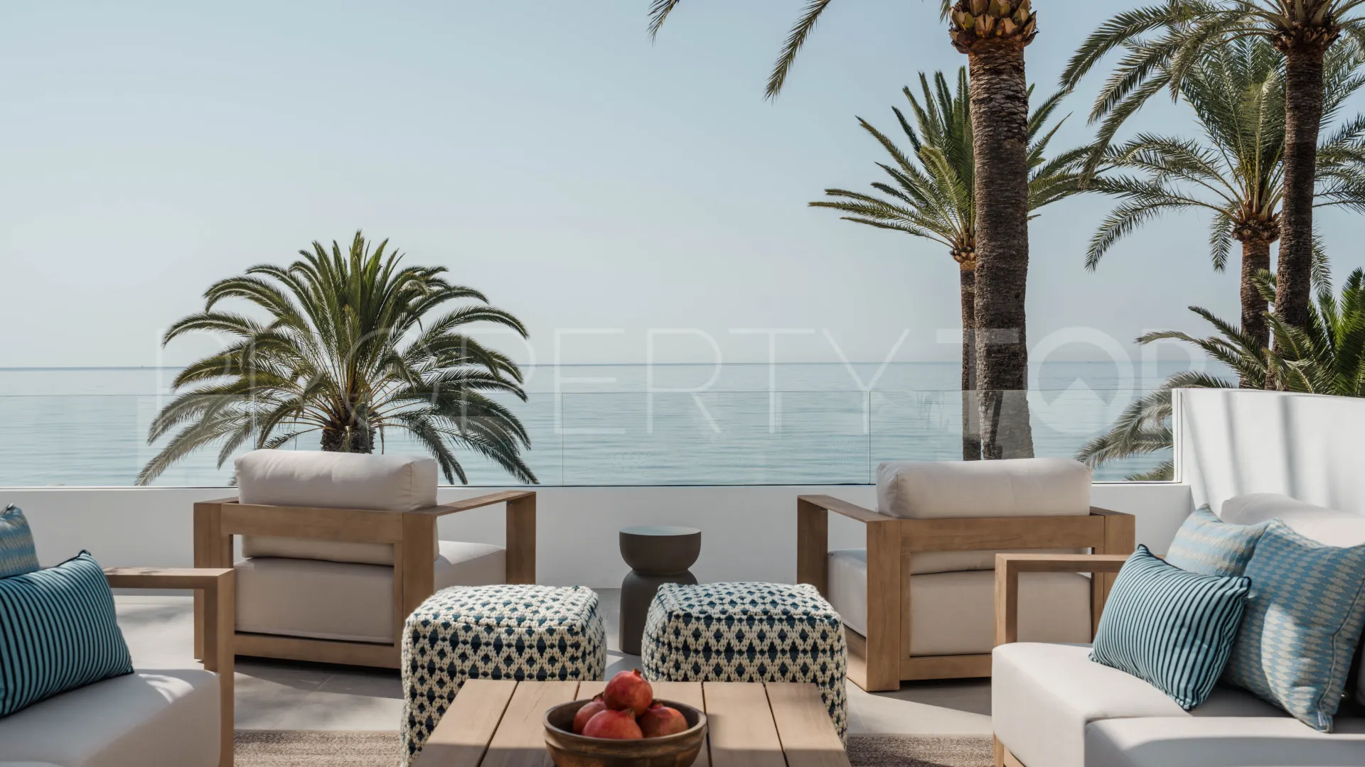 Semi detached villa for sale in Marbella with 3 bedrooms