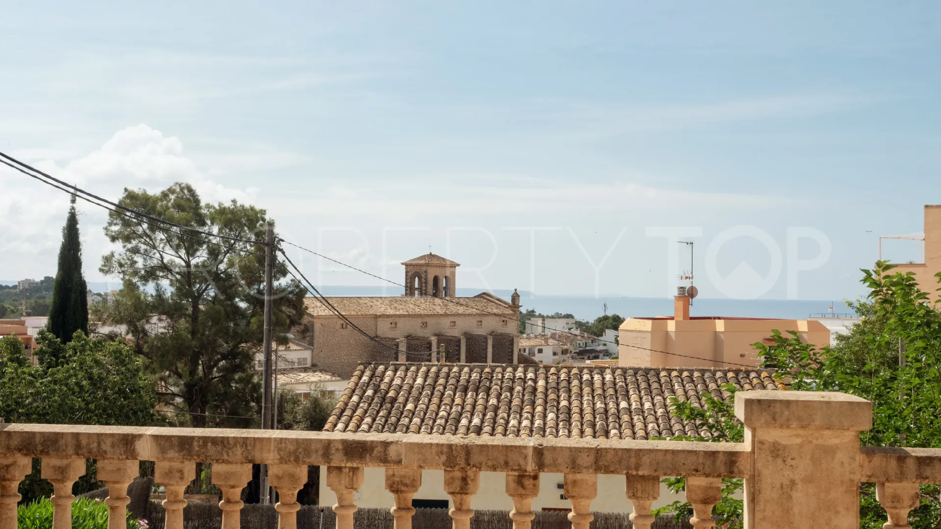 For sale house in Génova with 6 bedrooms