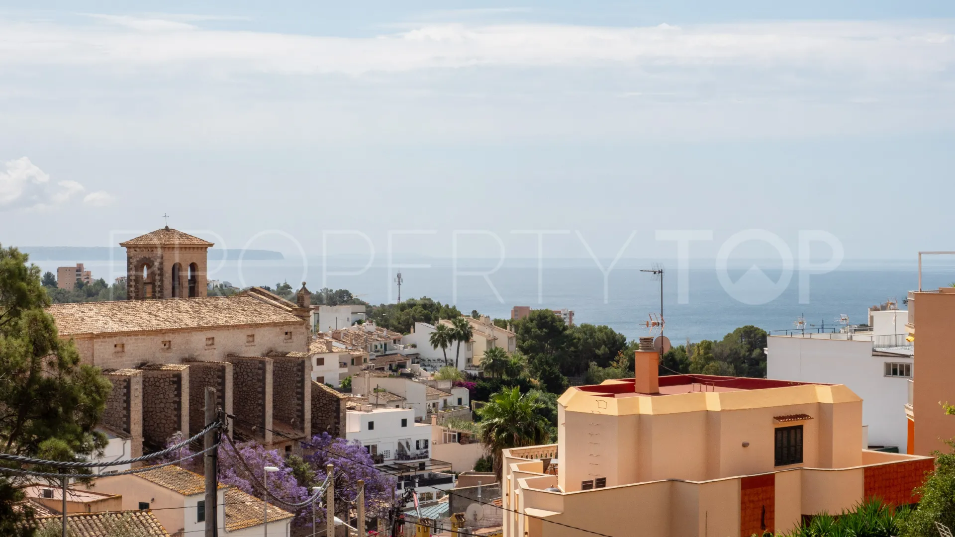 For sale house in Génova with 6 bedrooms