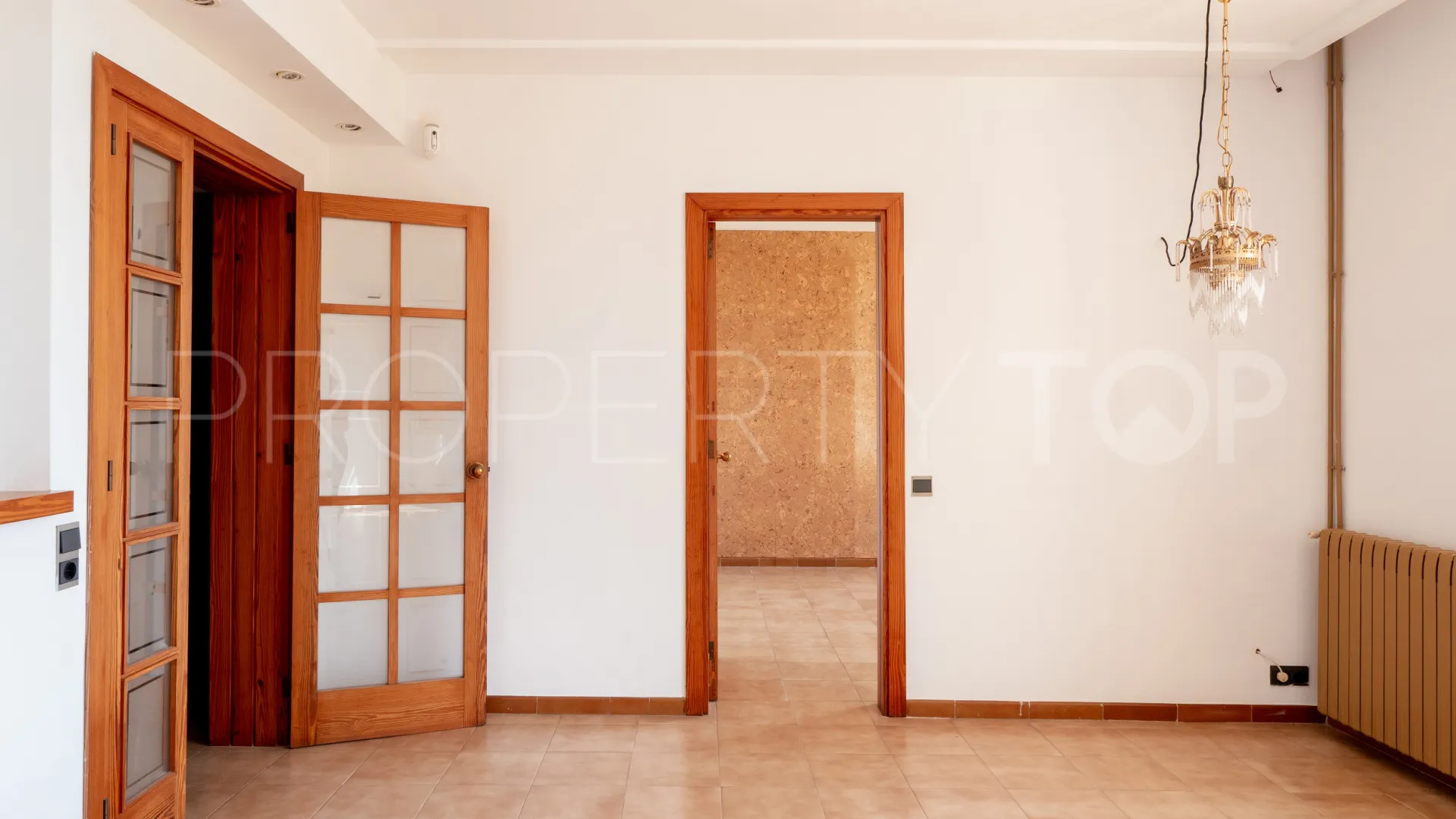 For sale house in Génova with 6 bedrooms