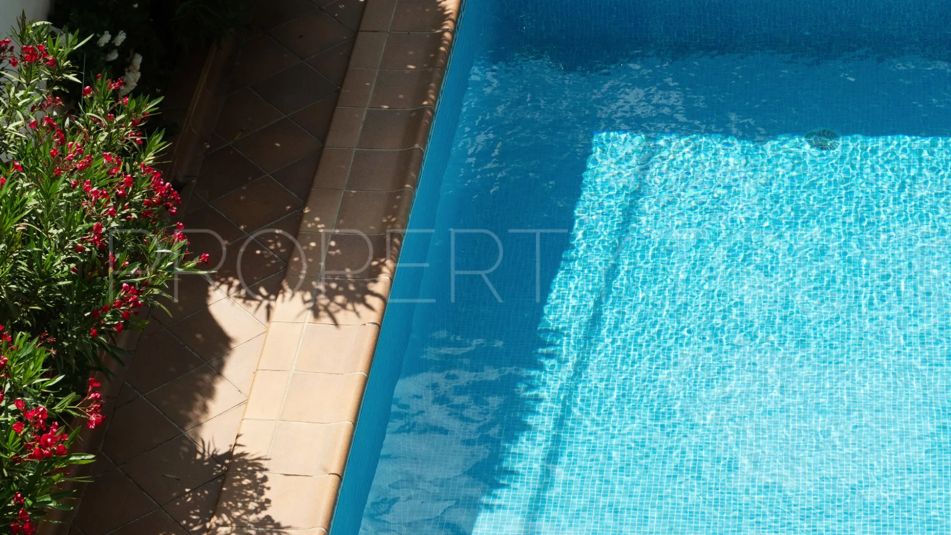 For sale house in Génova with 6 bedrooms