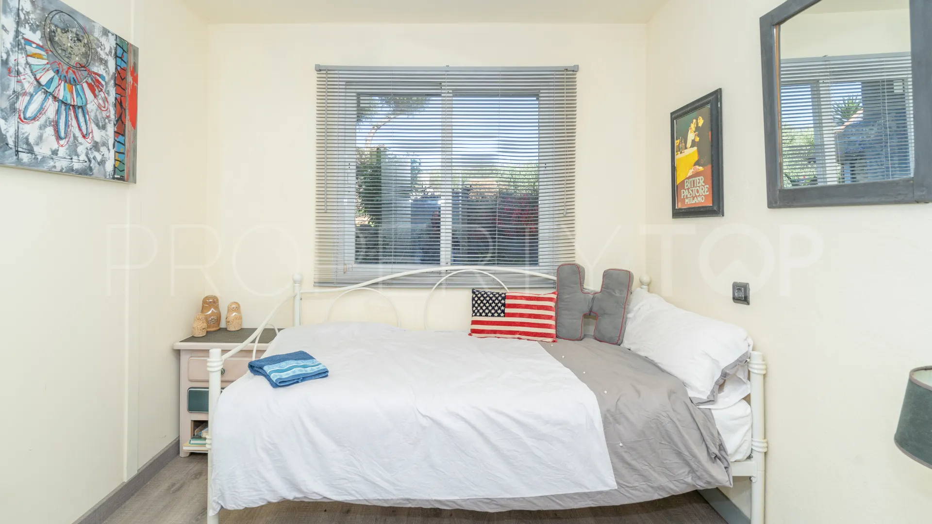 Villa de 4 dormitorios a la venta en Estepona Golf