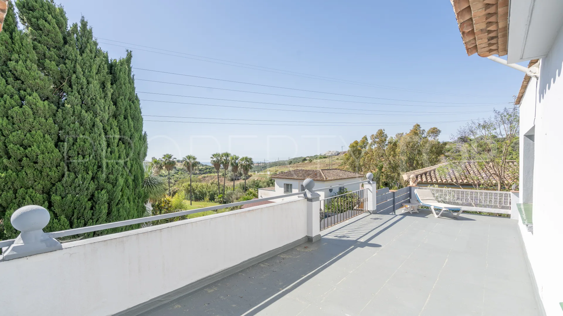 Villa de 4 dormitorios a la venta en Estepona Golf