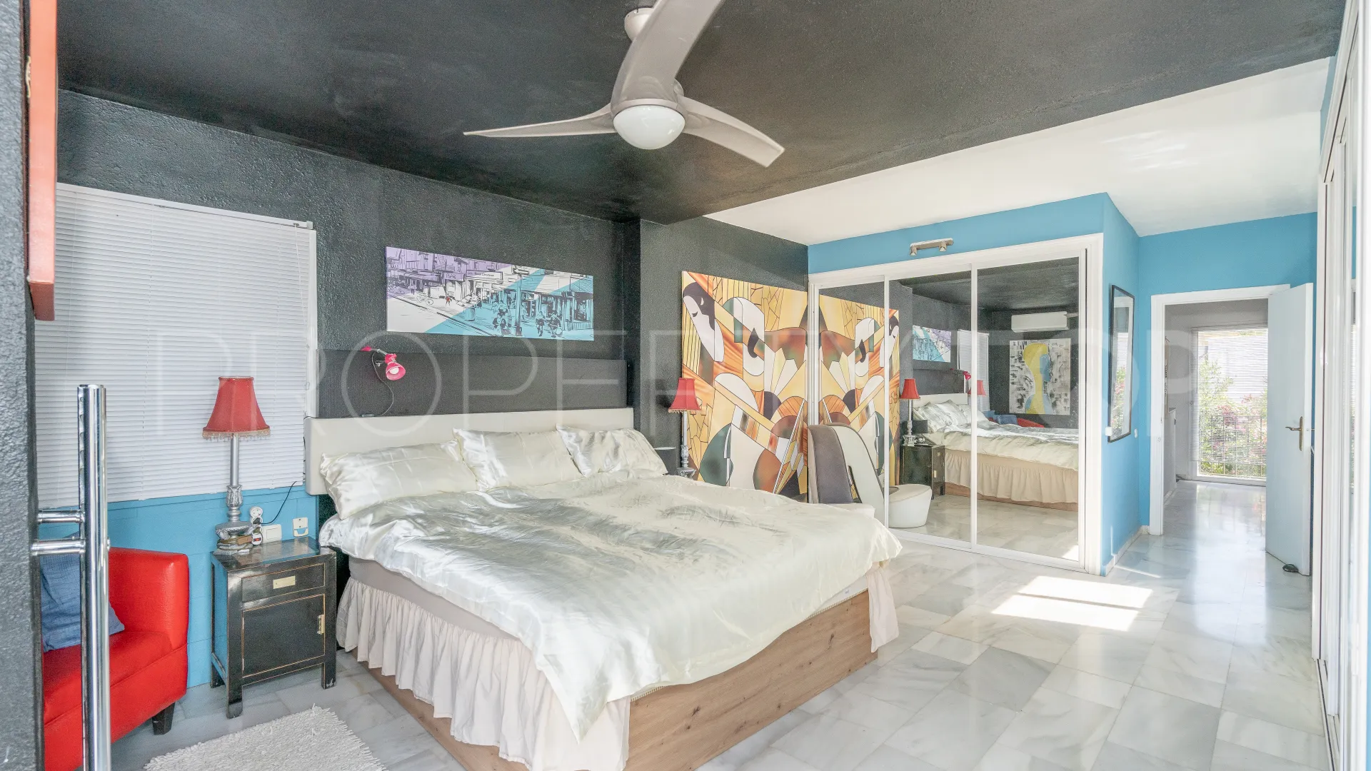 Villa de 4 dormitorios a la venta en Estepona Golf