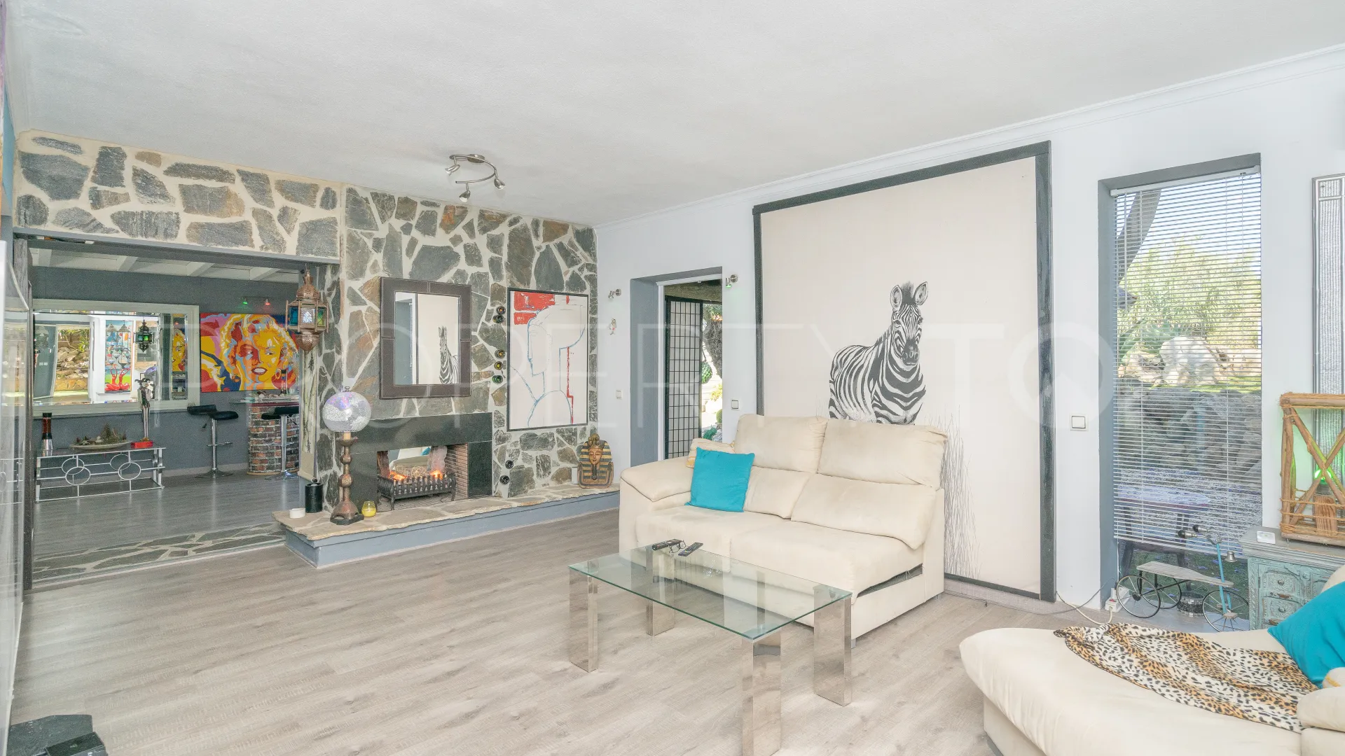 Villa de 4 dormitorios a la venta en Estepona Golf