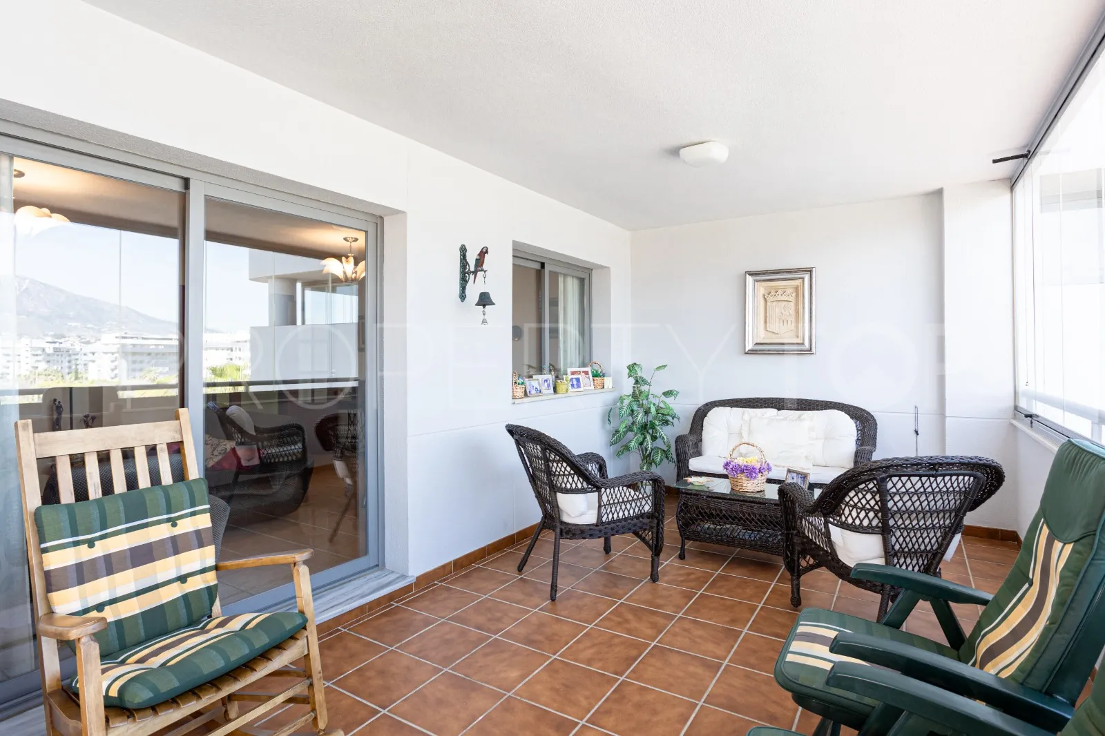 Comprar apartamento con 3 dormitorios en El Castillo