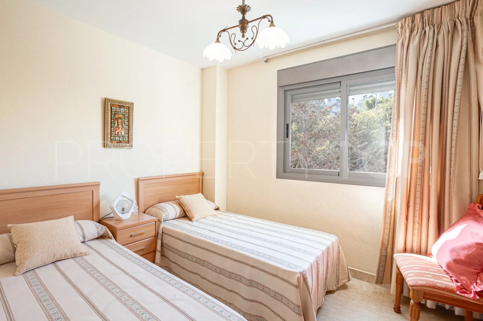 Comprar apartamento con 3 dormitorios en El Castillo