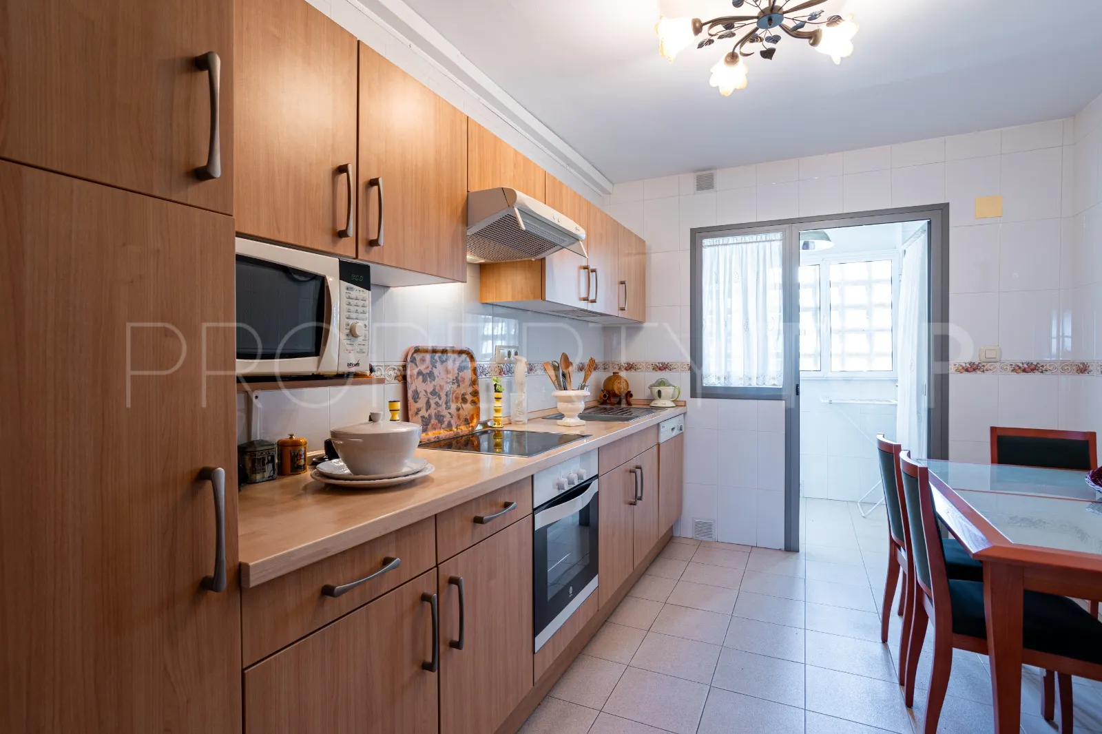 Comprar apartamento con 3 dormitorios en El Castillo