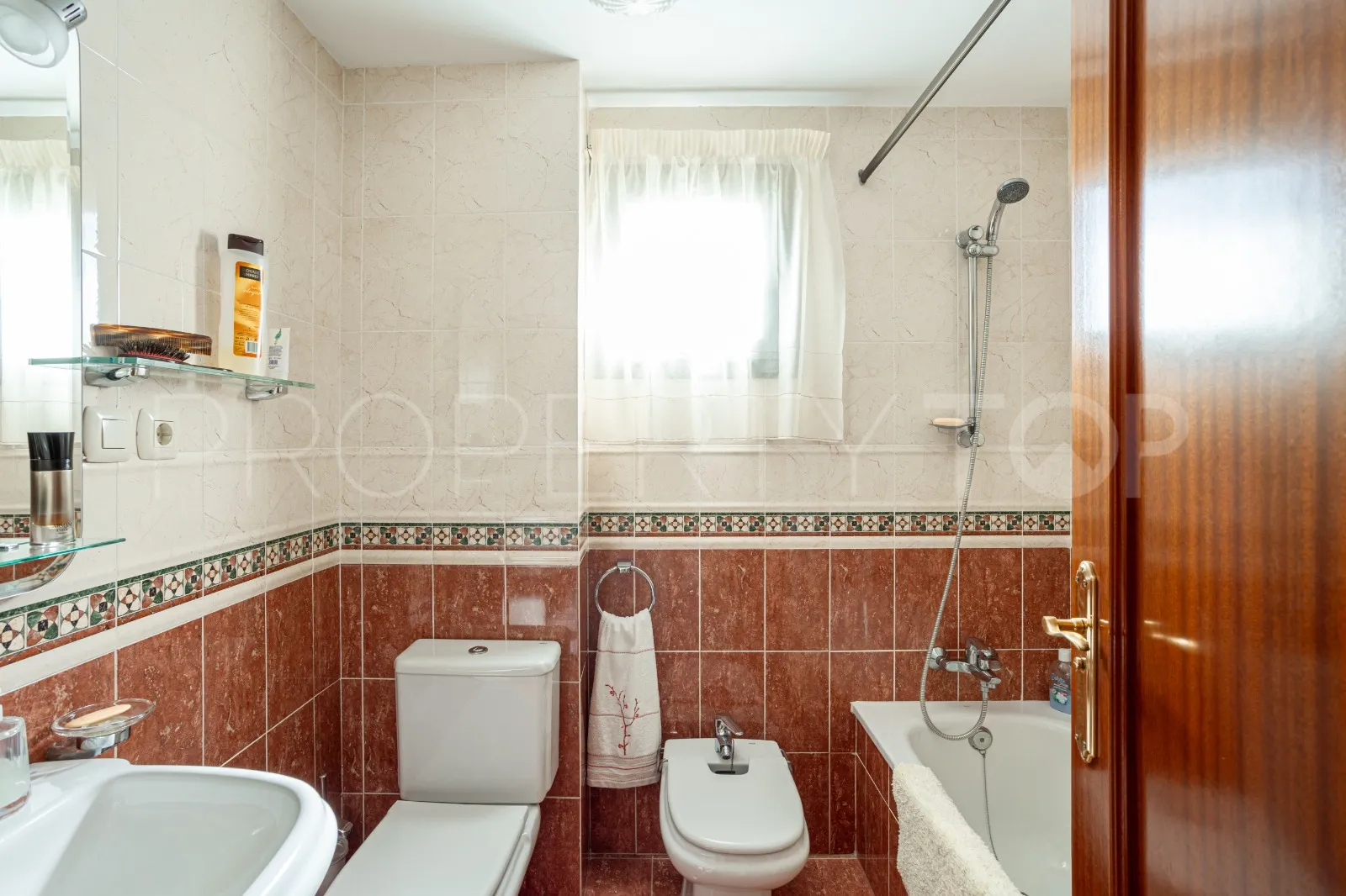 Comprar apartamento con 3 dormitorios en El Castillo