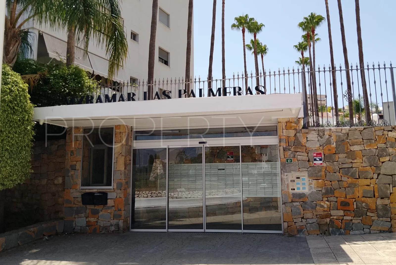 Comprar apartamento con 3 dormitorios en El Castillo