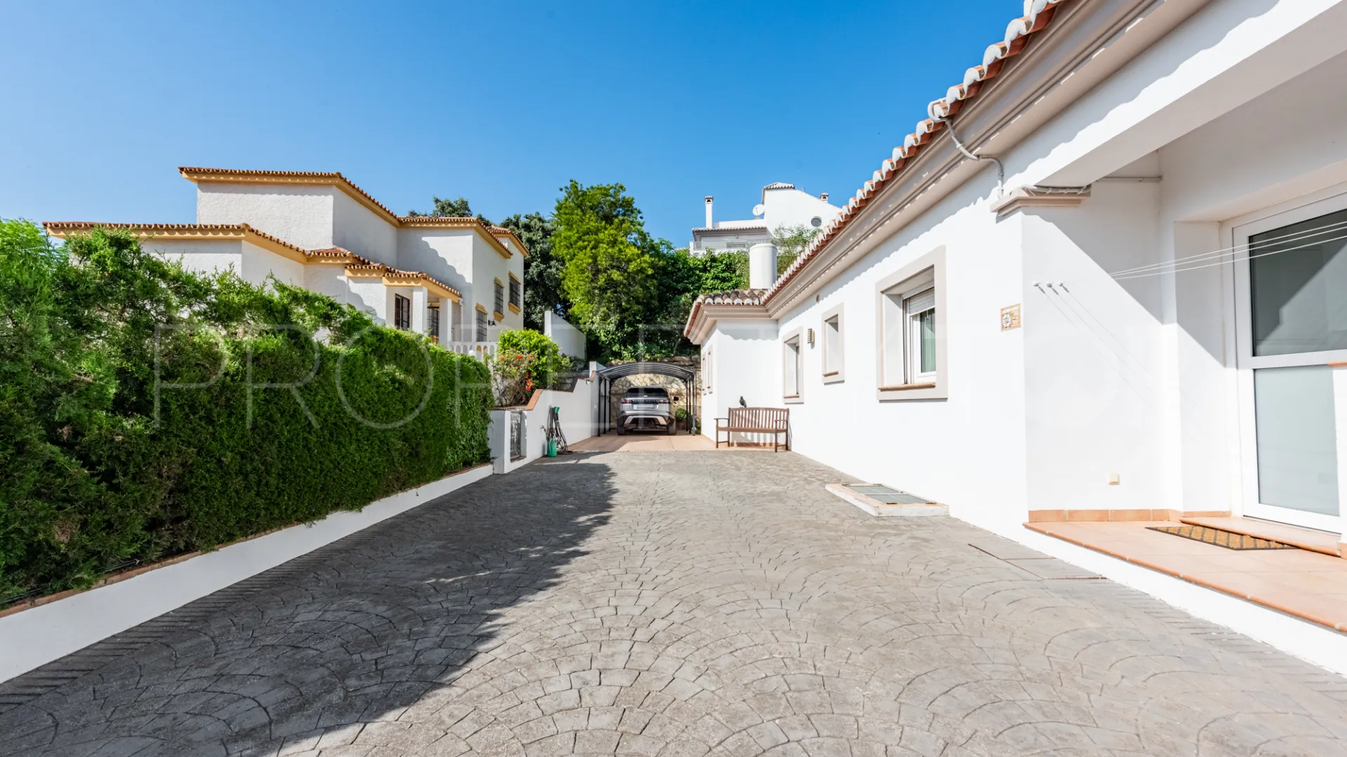 For sale villa in Sierrezuela with 6 bedrooms