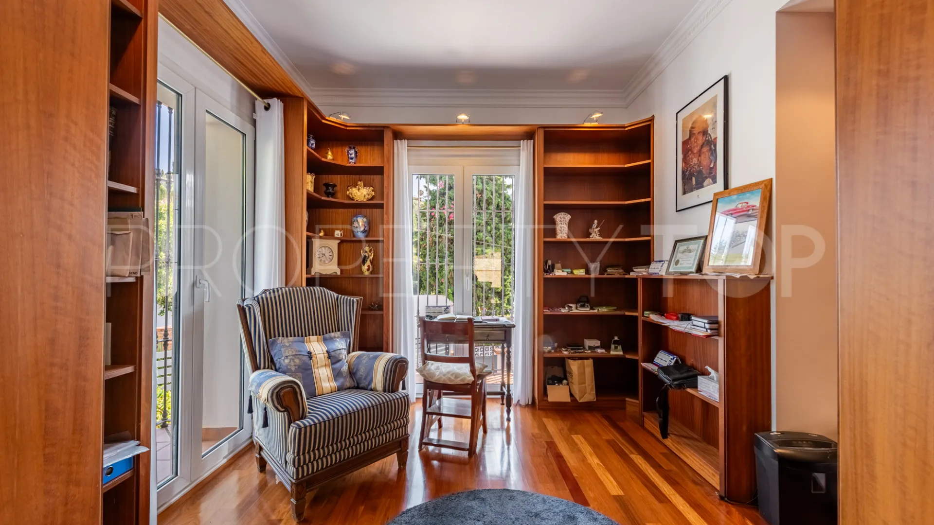 For sale villa in Sierrezuela with 6 bedrooms