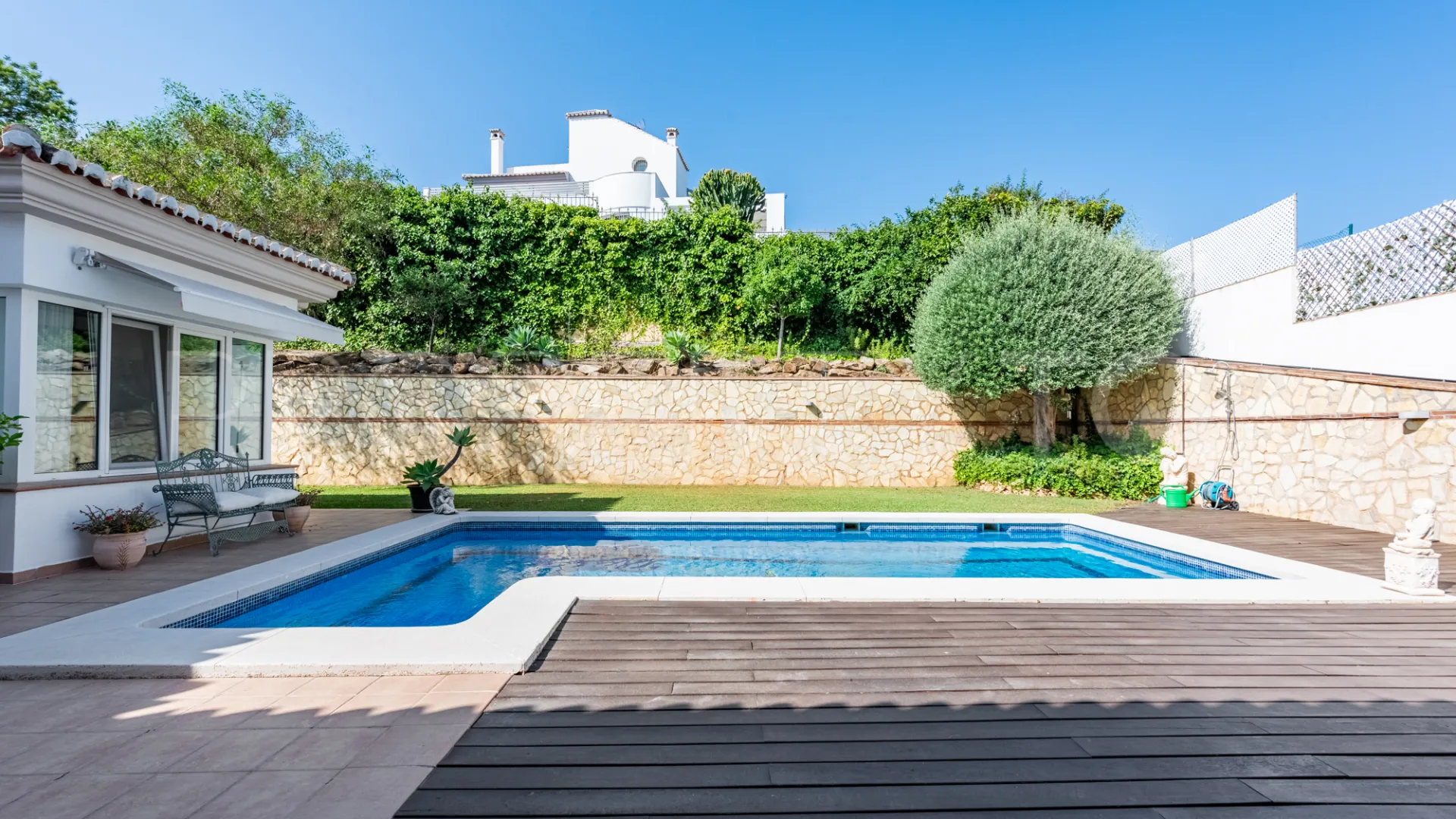 For sale villa in Sierrezuela with 6 bedrooms