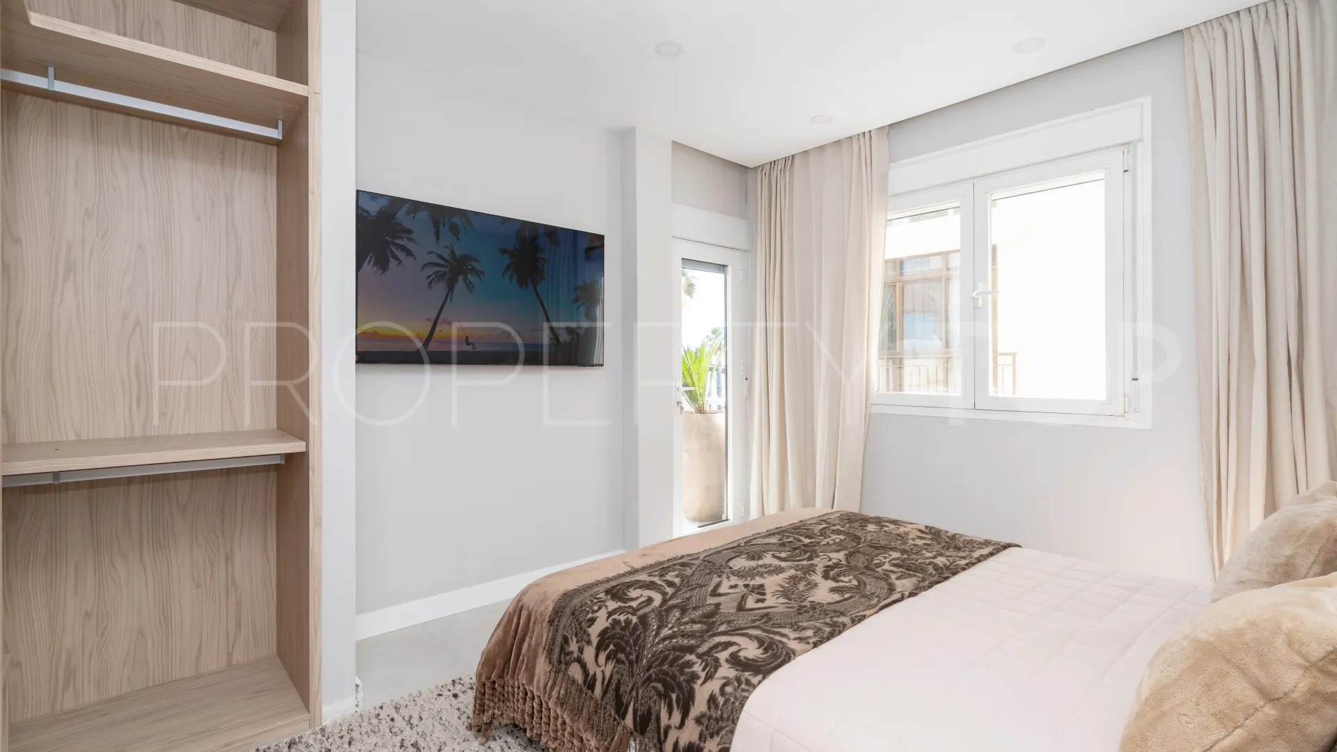 2 bedrooms apartment for sale in Estepona Town