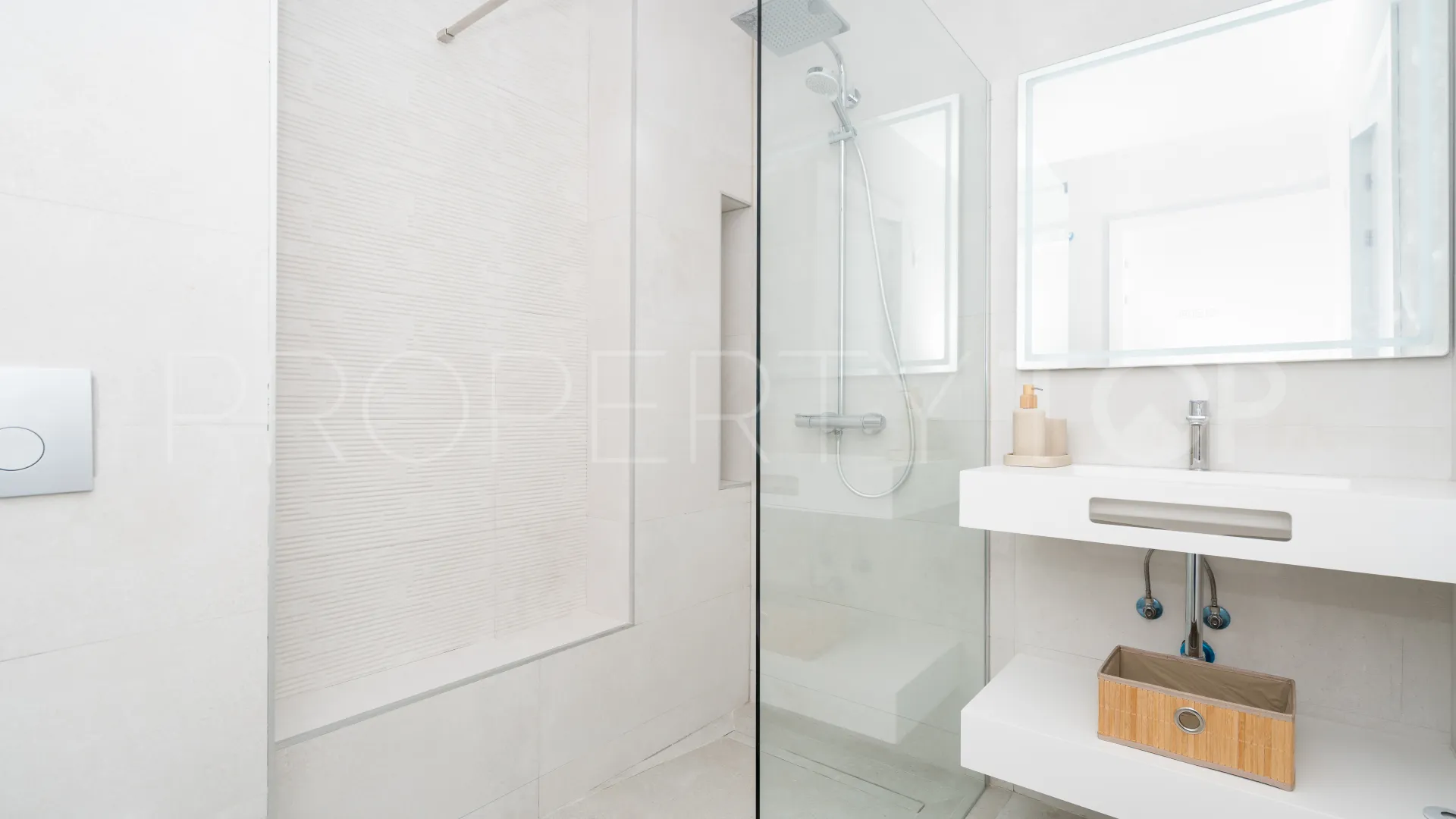 2 bedrooms apartment for sale in Estepona Town