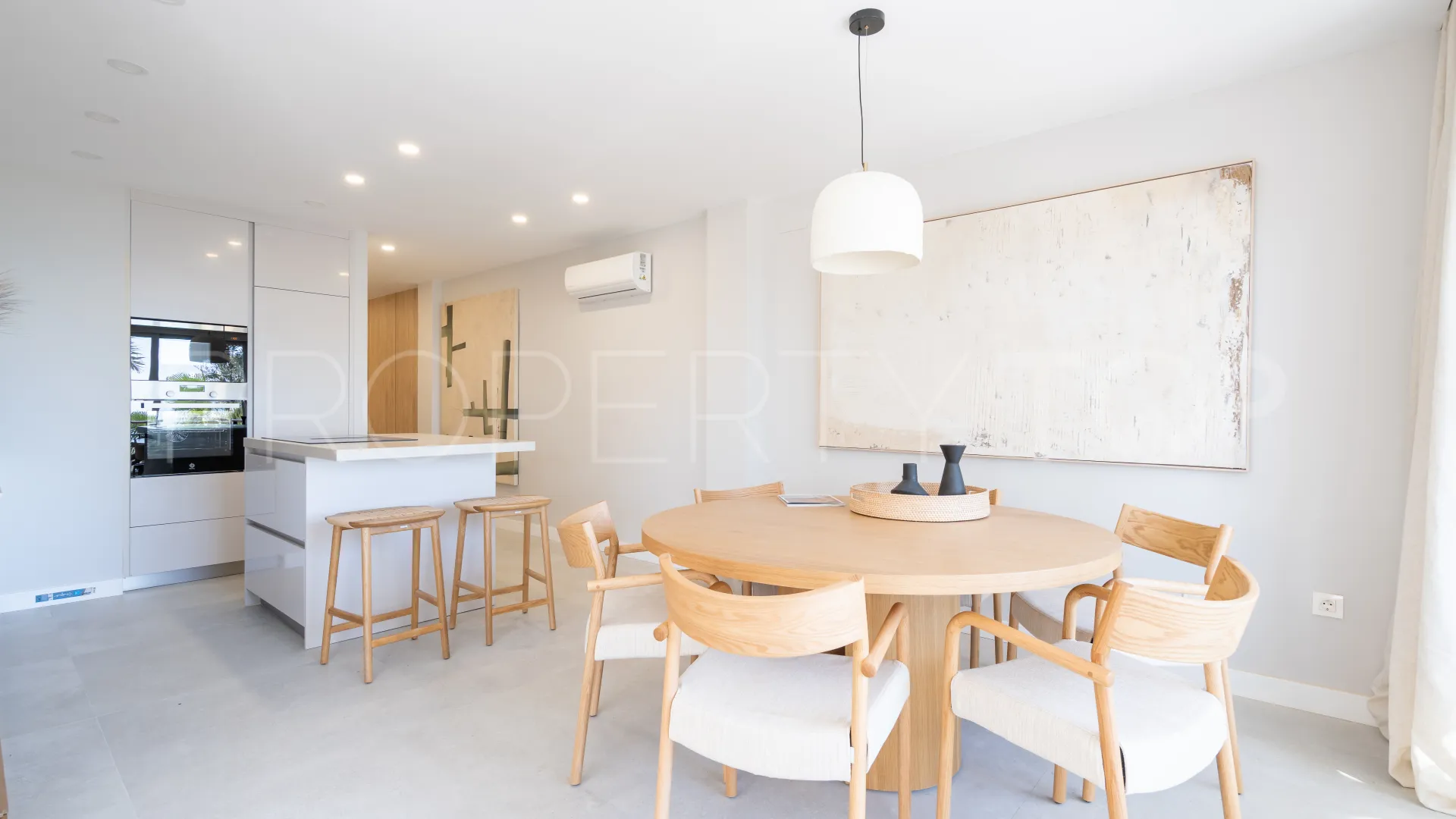 2 bedrooms apartment for sale in Estepona Town
