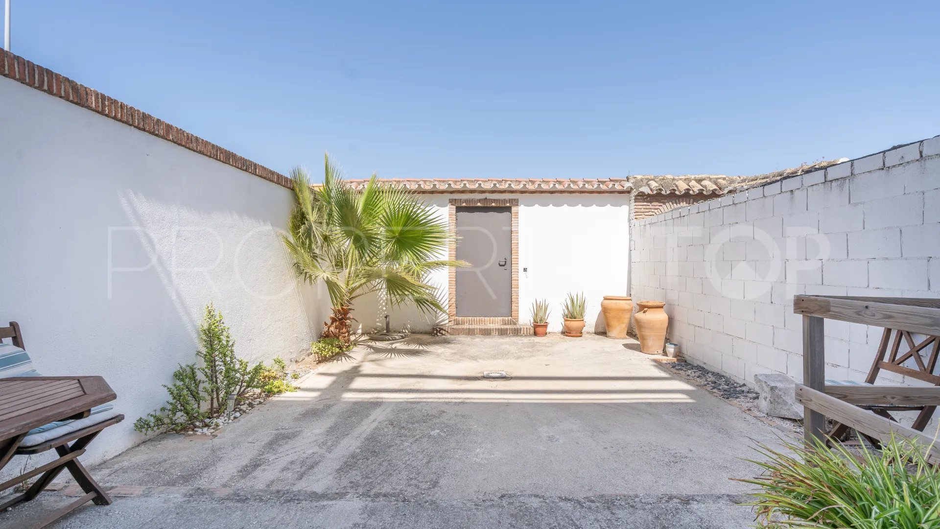 For sale town house in Estepona Town