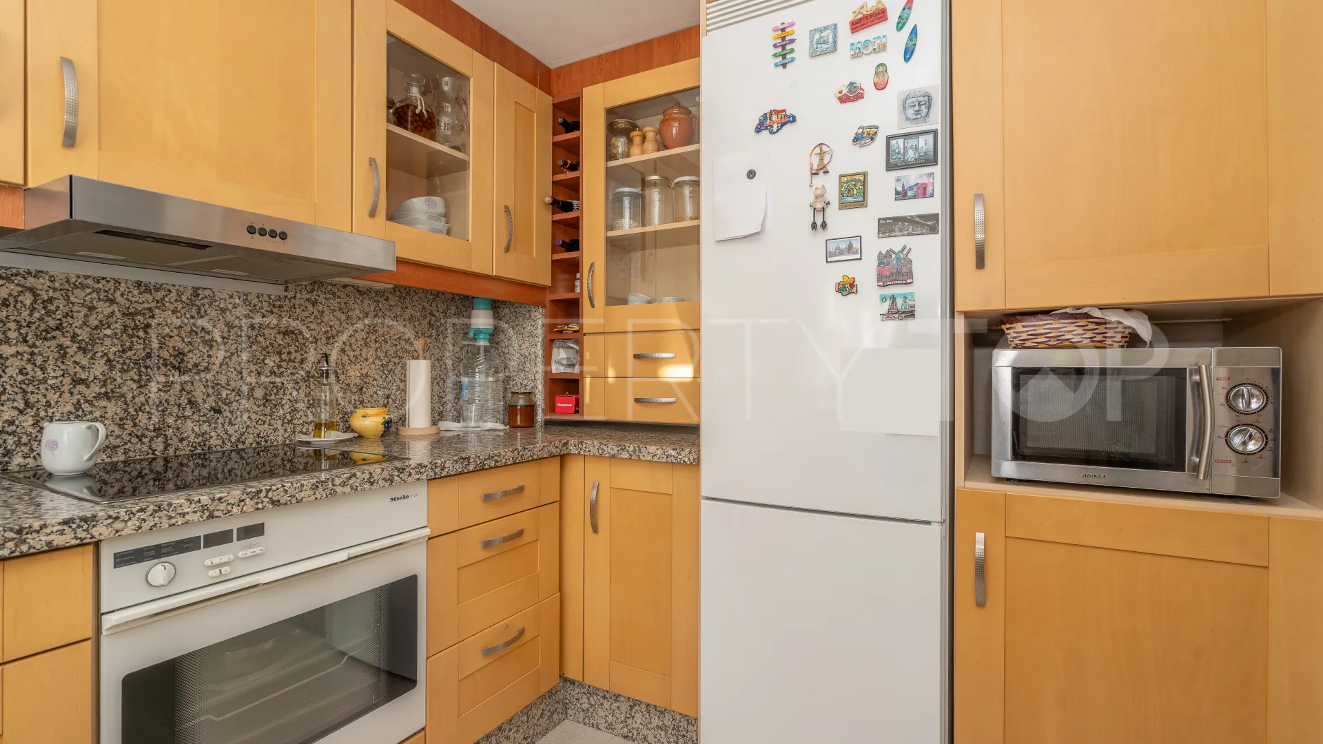 For sale town house in Estepona Town