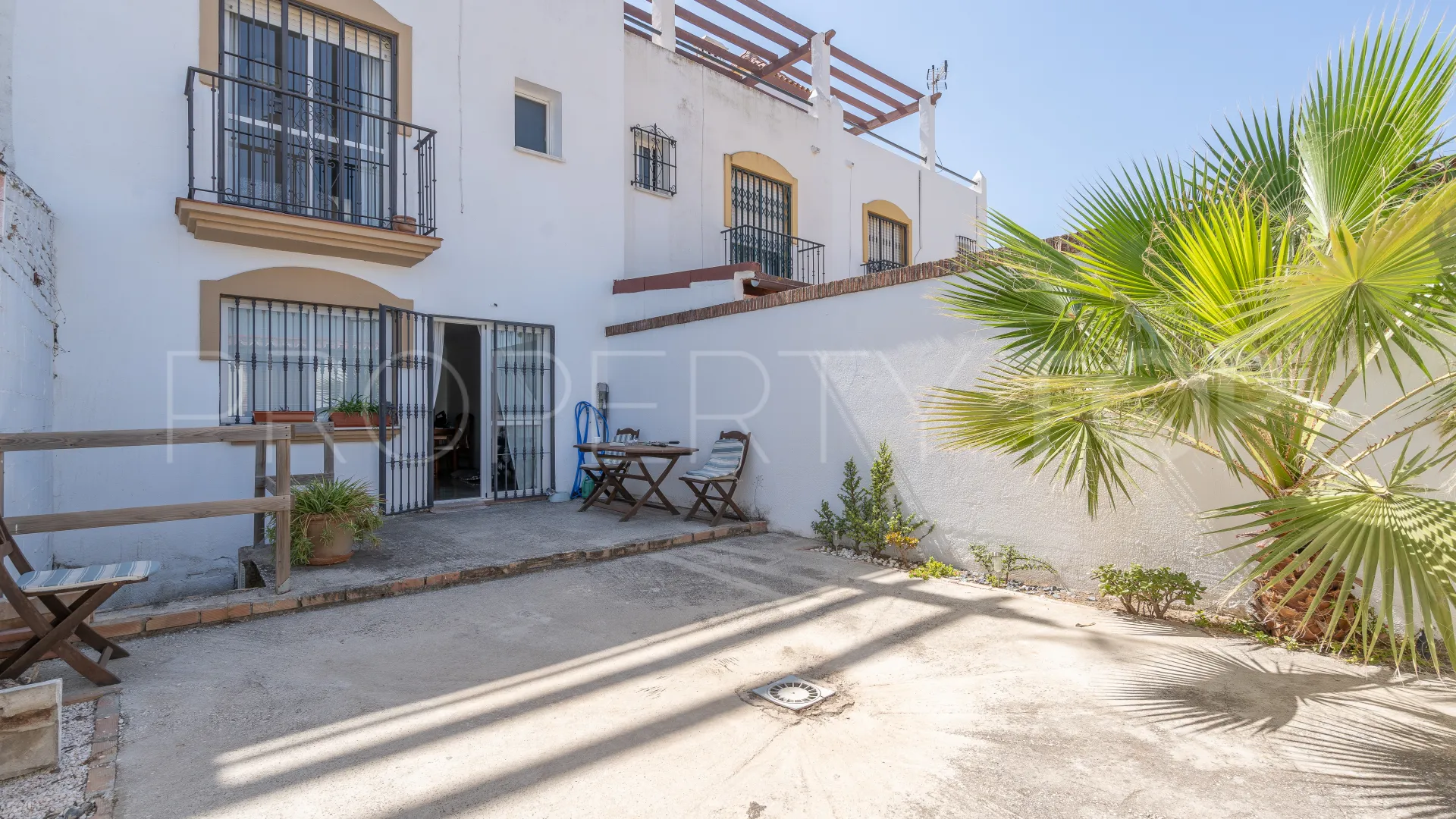 For sale town house in Estepona Town
