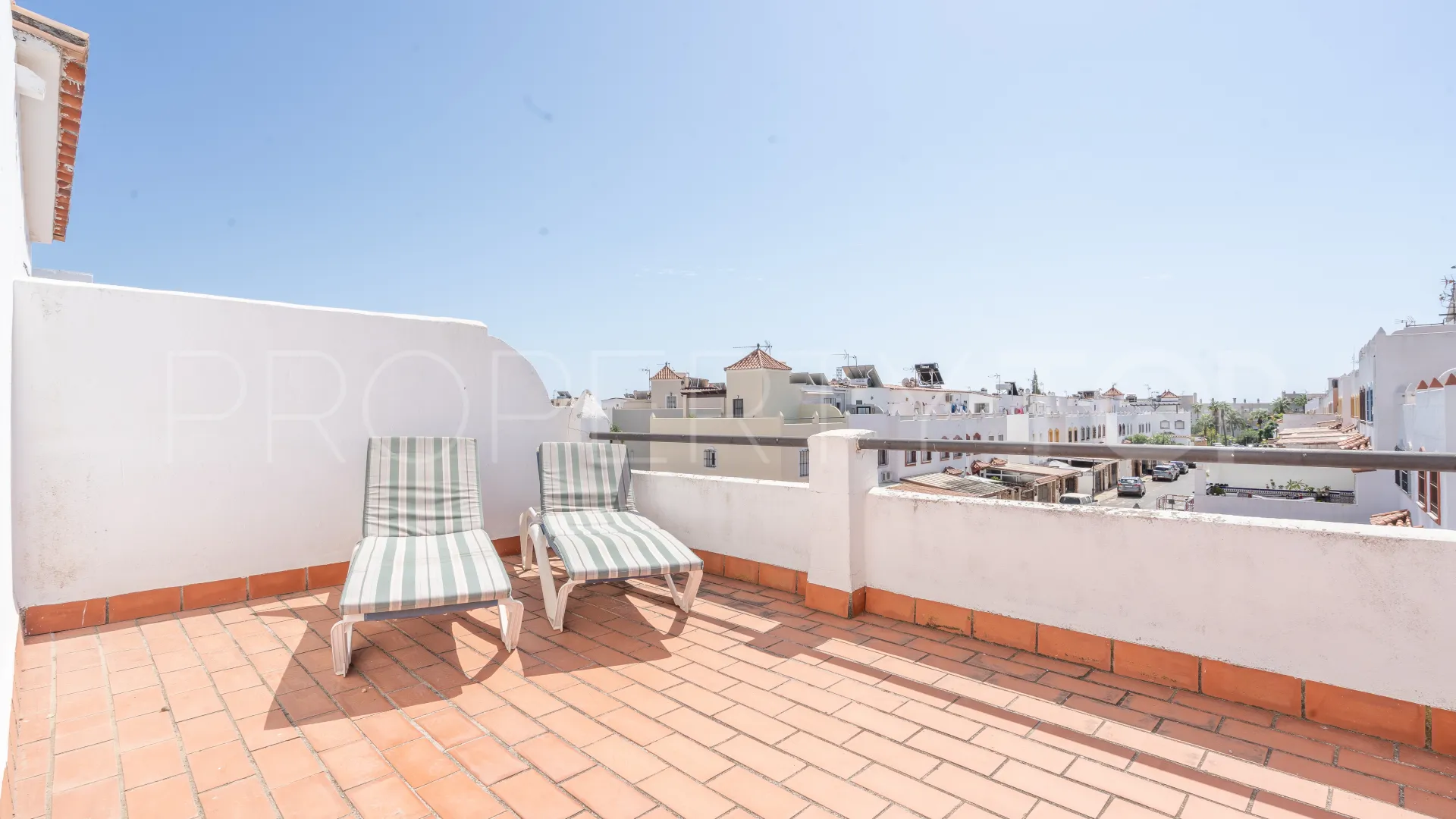 For sale town house in Estepona Town