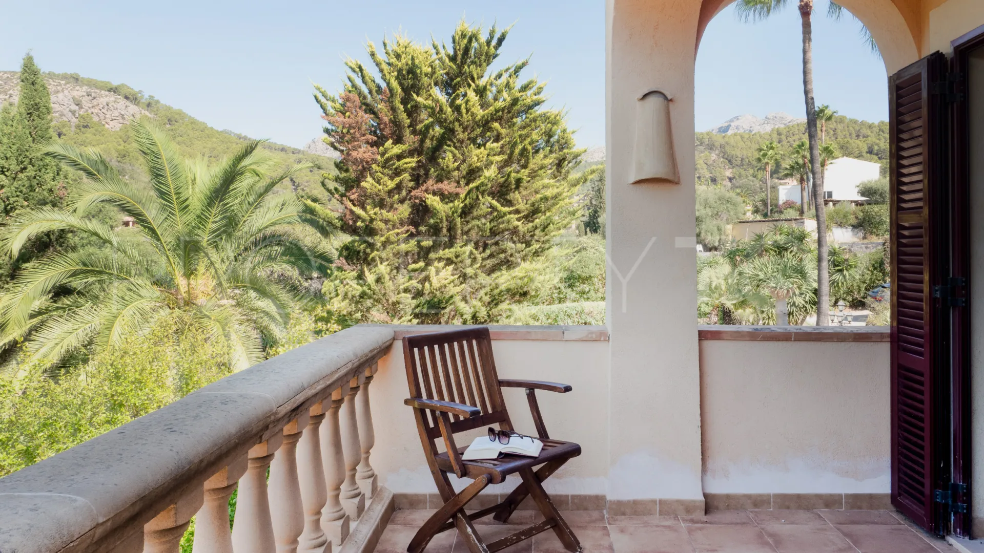 Se vende casa de campo de 4 dormitorios en Andratx
