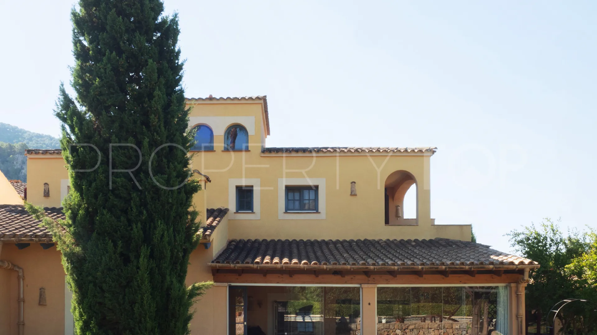 Se vende casa de campo de 4 dormitorios en Andratx