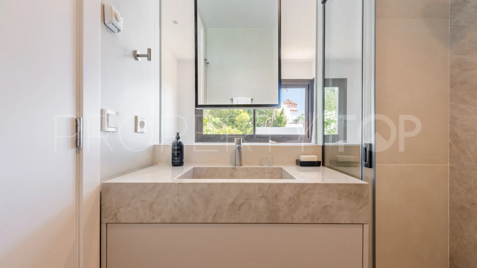 For sale duplex penthouse in La Quinta