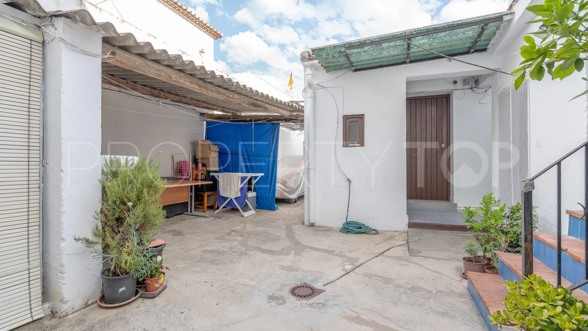 Adosado en venta de 6 dormitorios en Estepona Casco Antiguo