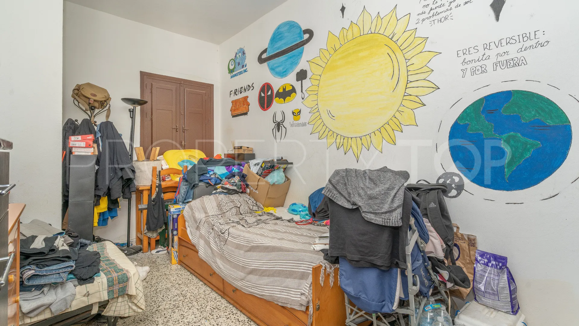 Adosado en venta de 6 dormitorios en Estepona Casco Antiguo
