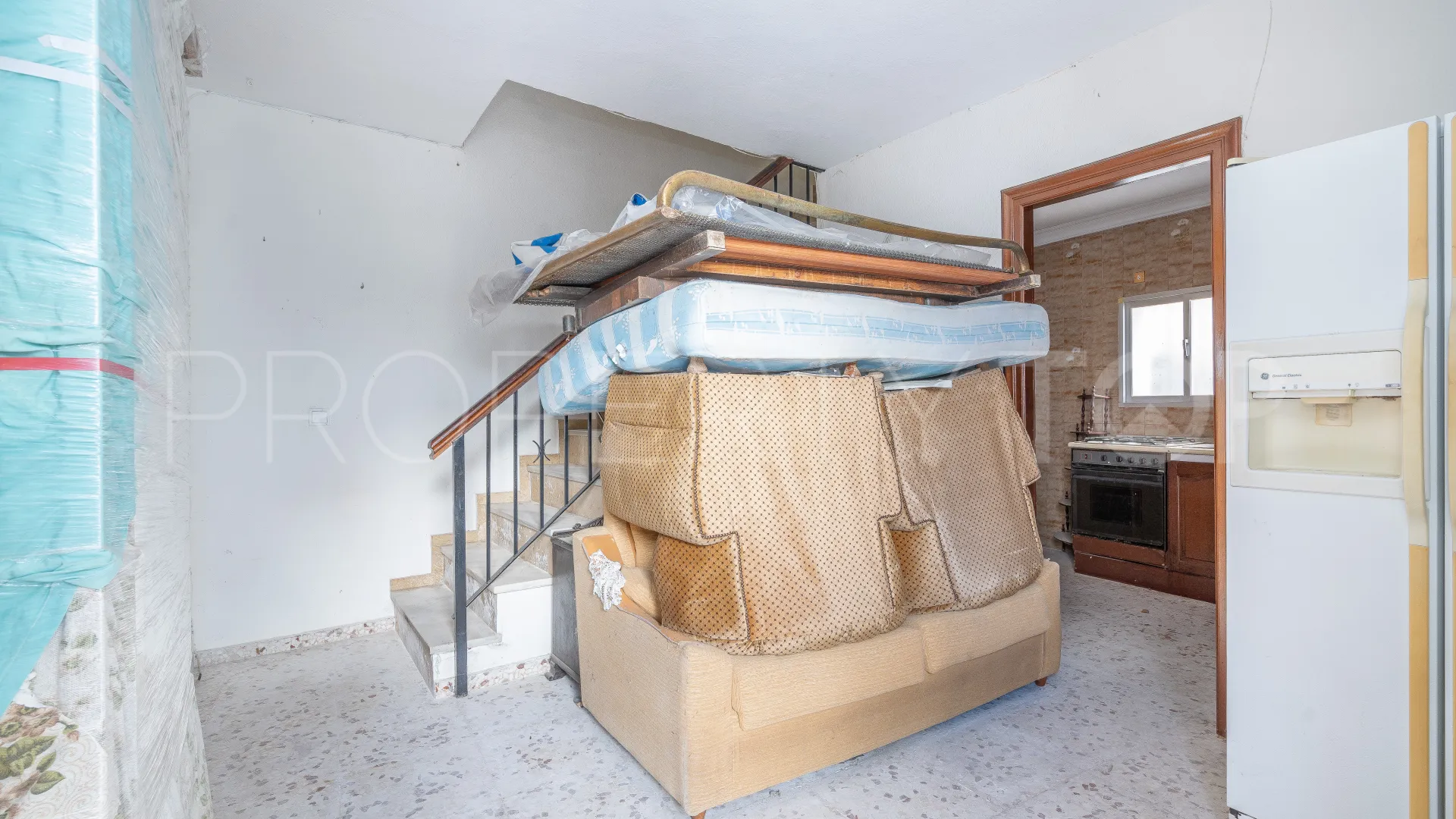 Adosado en venta de 6 dormitorios en Estepona Casco Antiguo