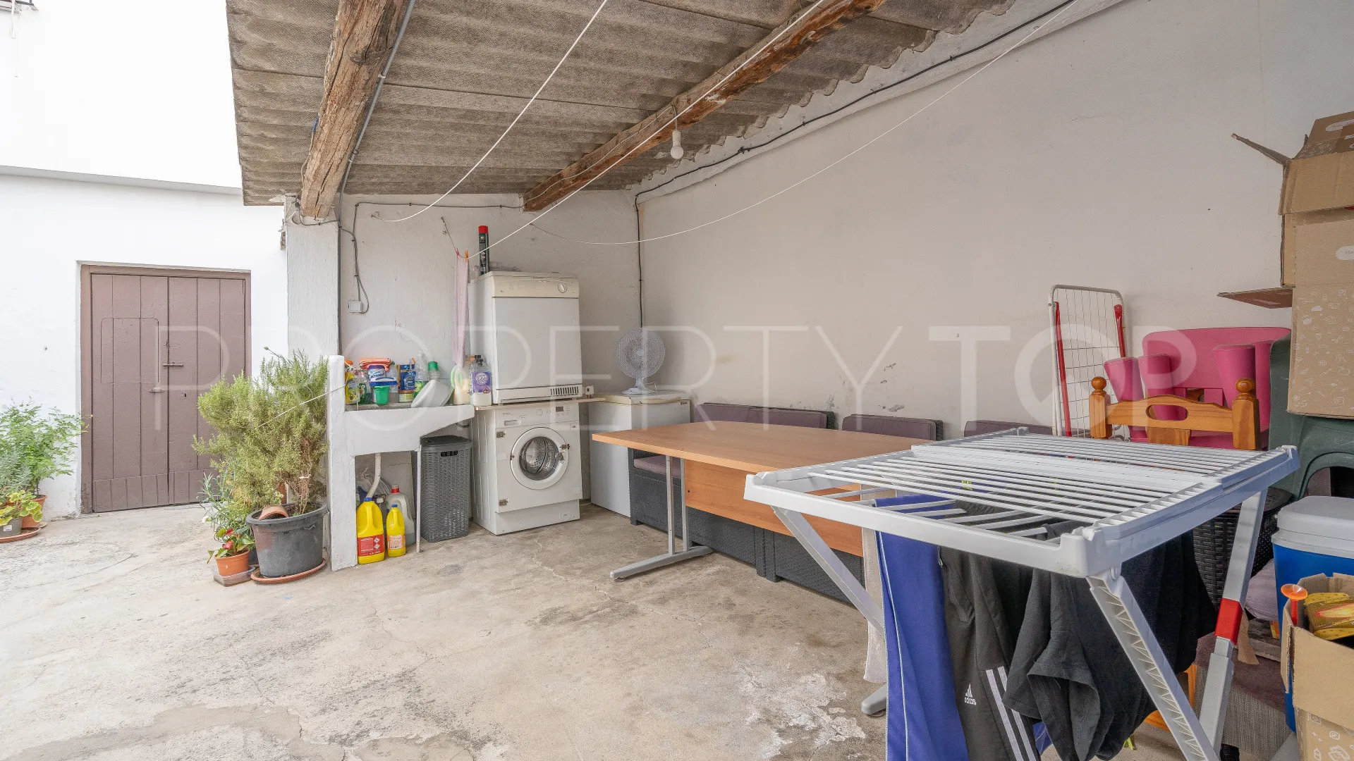 Adosado en venta de 6 dormitorios en Estepona Casco Antiguo