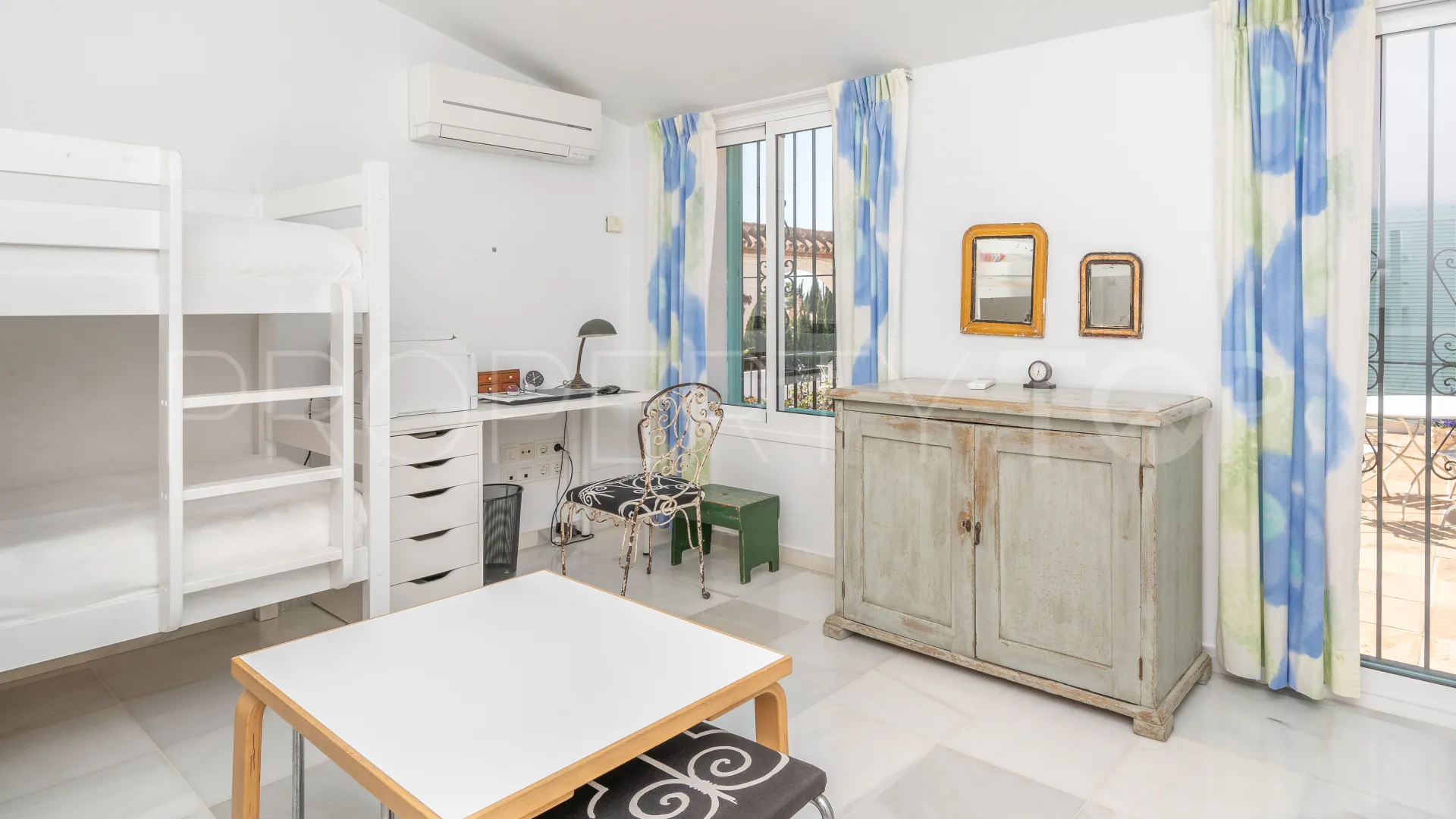 Estepona, villa en venta