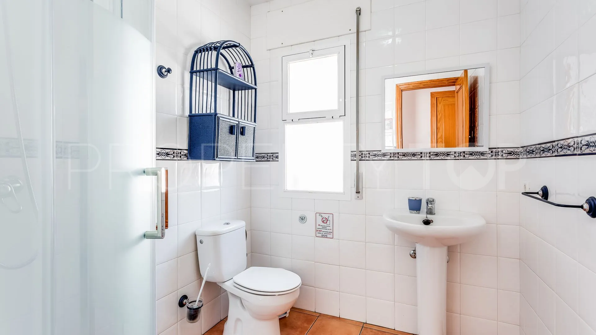 Villa a la venta en Altos de Estepona de 6 dormitorios