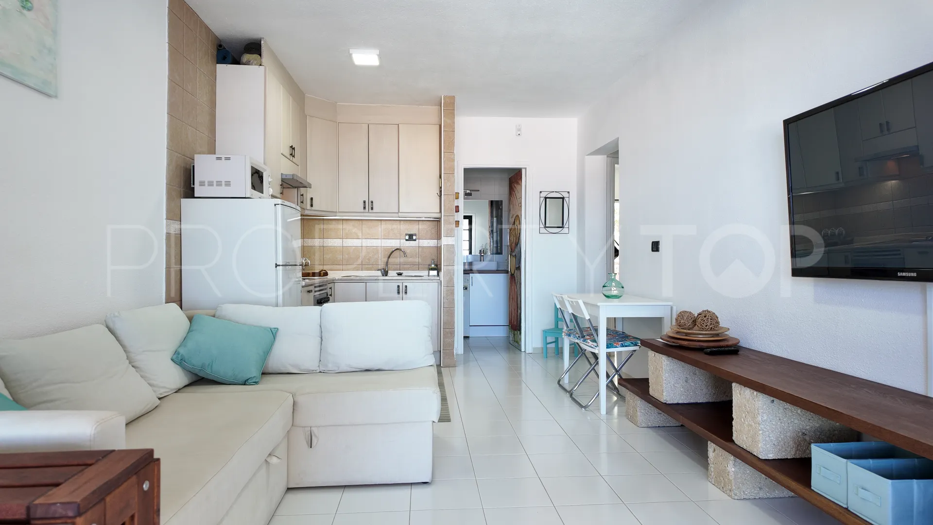 For sale apartment in Los Cristianos with 2 bedrooms
