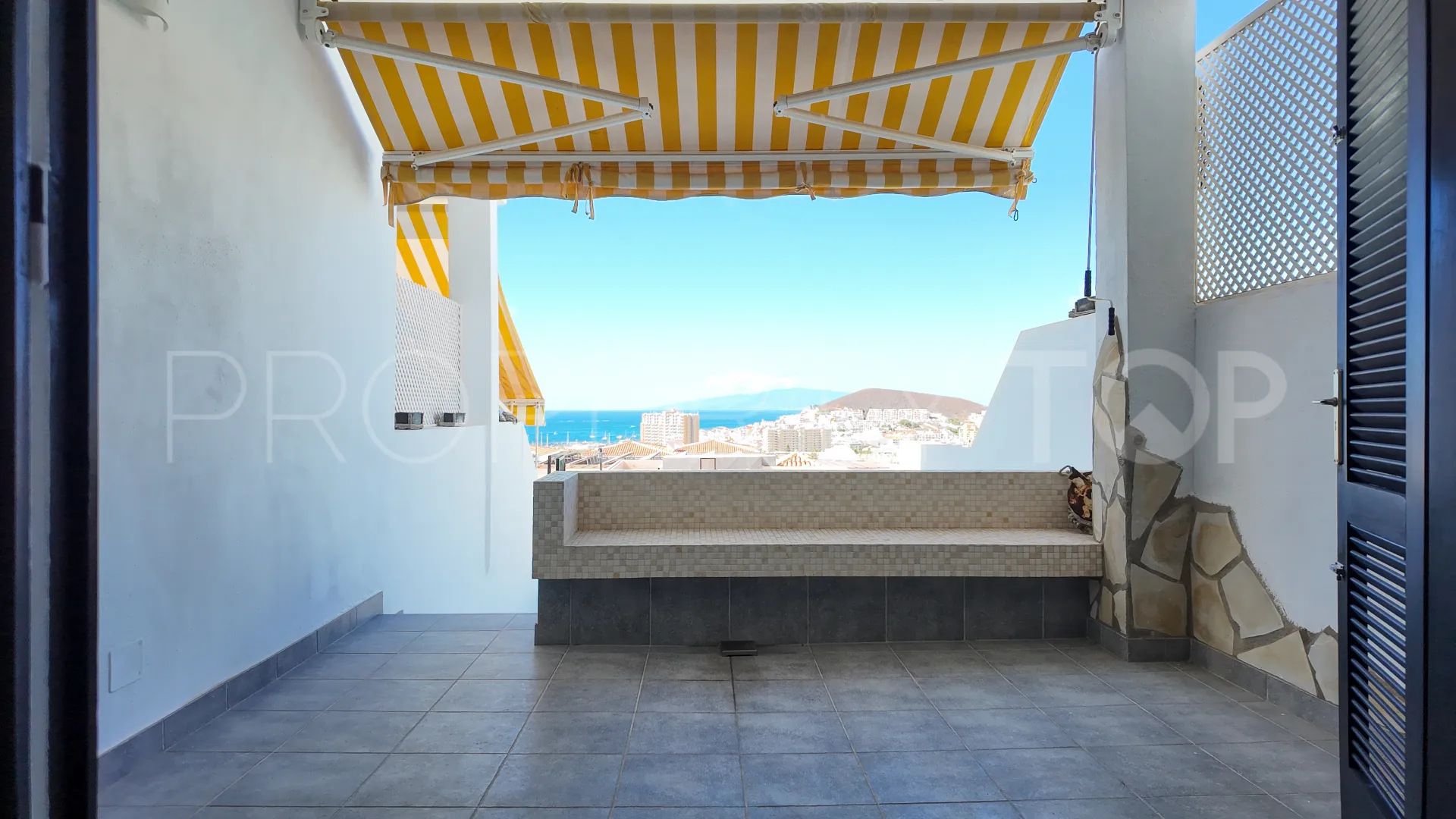 For sale apartment in Los Cristianos with 2 bedrooms