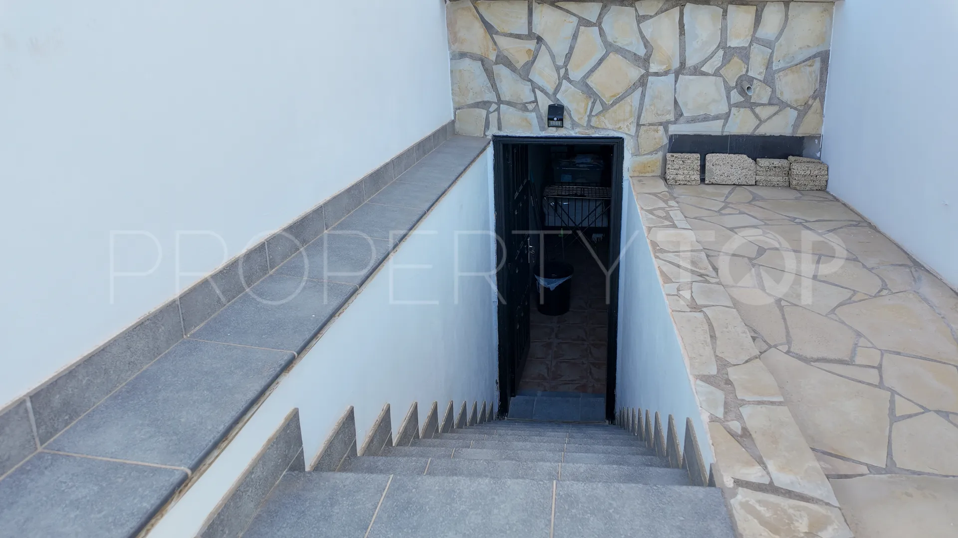 For sale apartment in Los Cristianos with 2 bedrooms