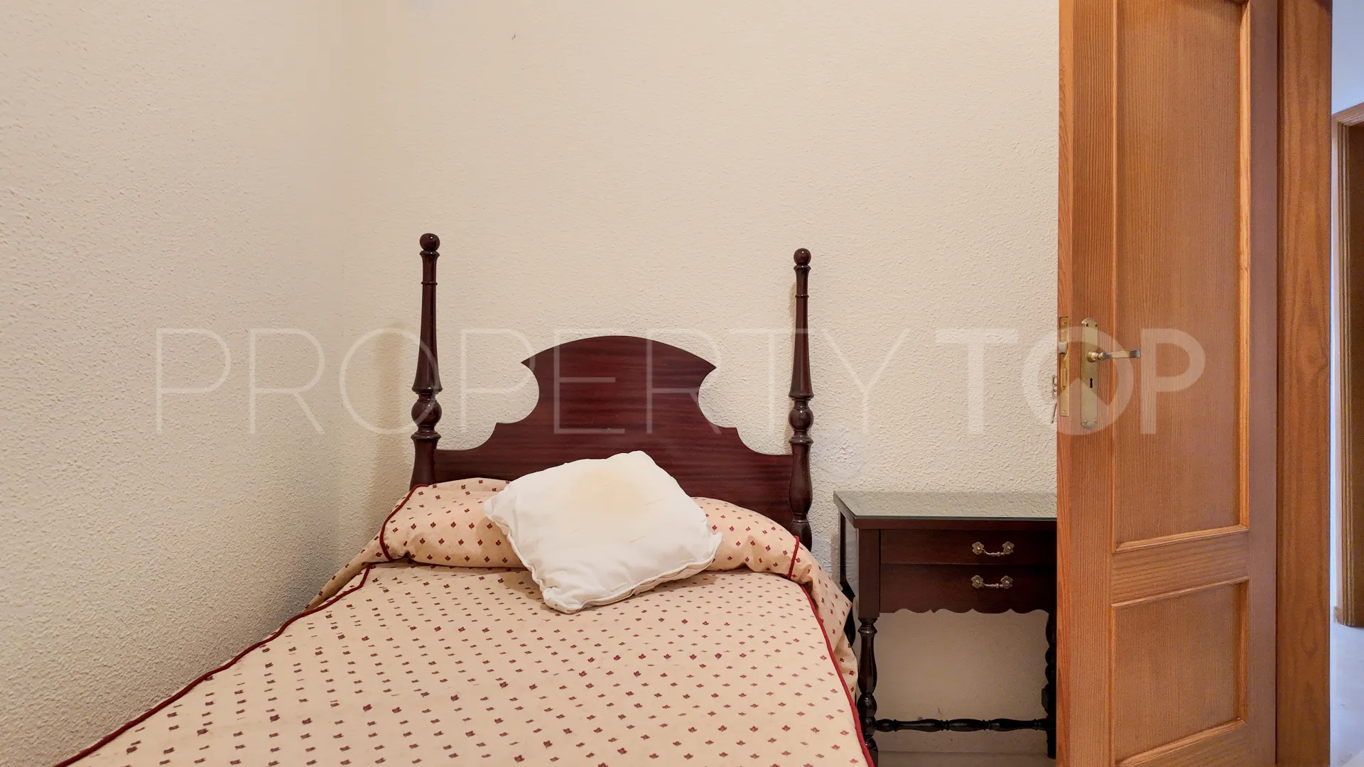 Guia de Isora, pareado con 5 dormitorios en venta