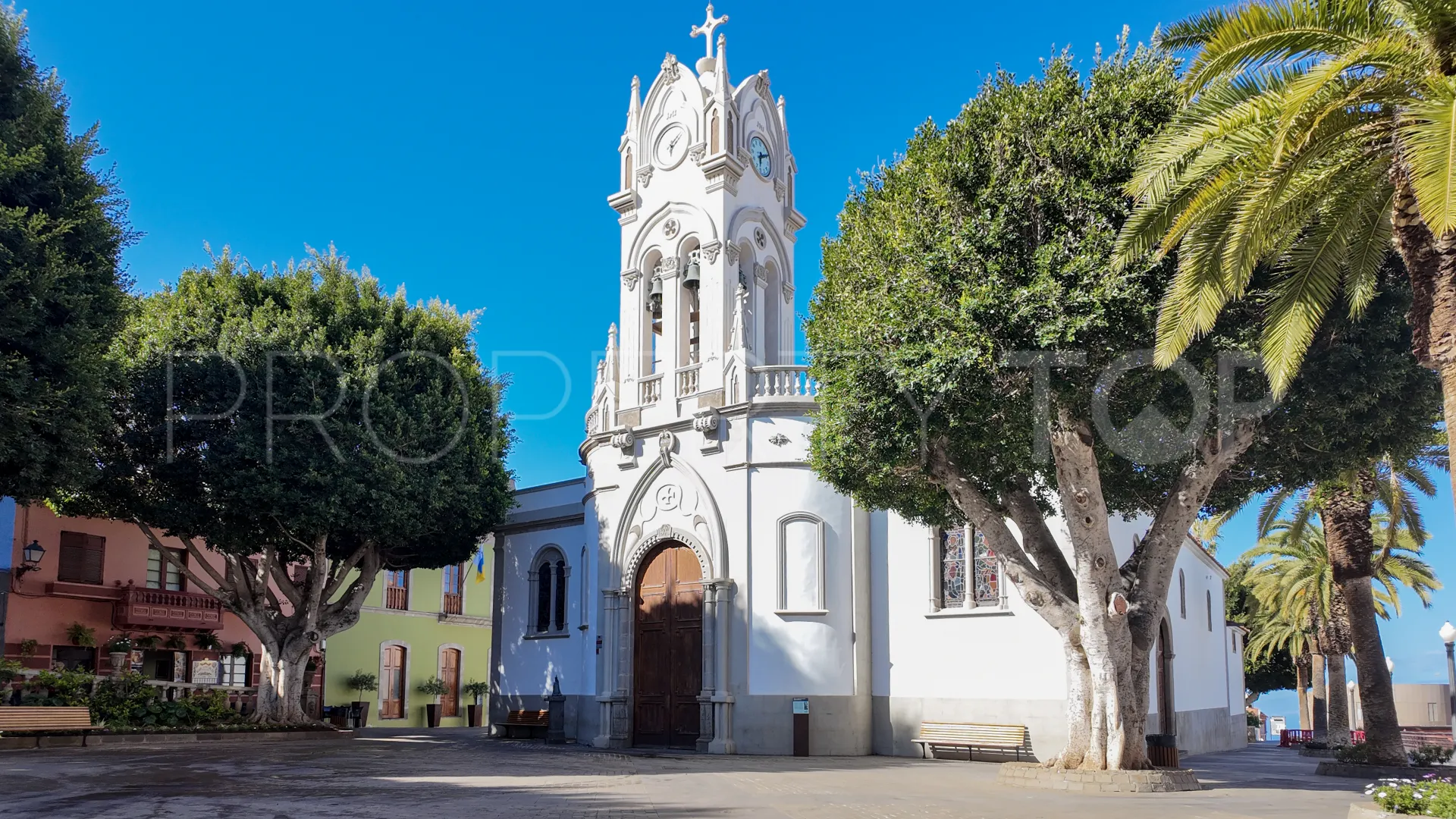 Guia de Isora, pareado con 5 dormitorios en venta