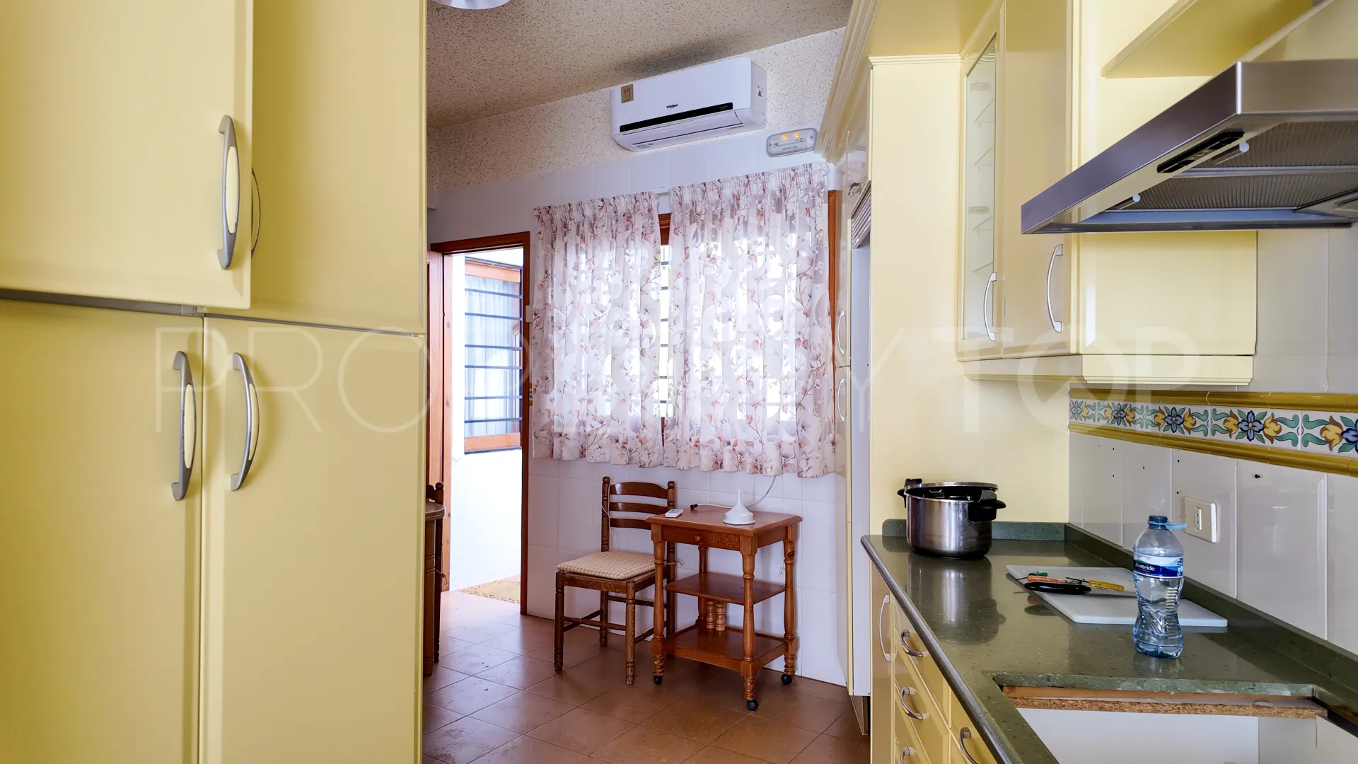 Guia de Isora, pareado con 5 dormitorios en venta