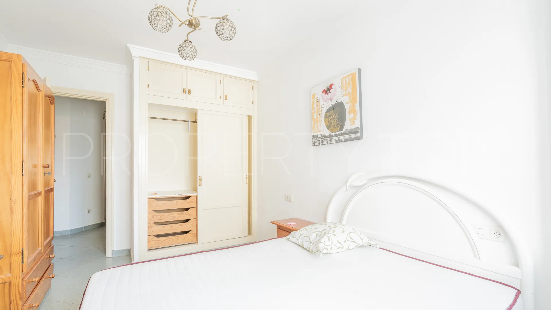 Buy Estepona Centre apartment