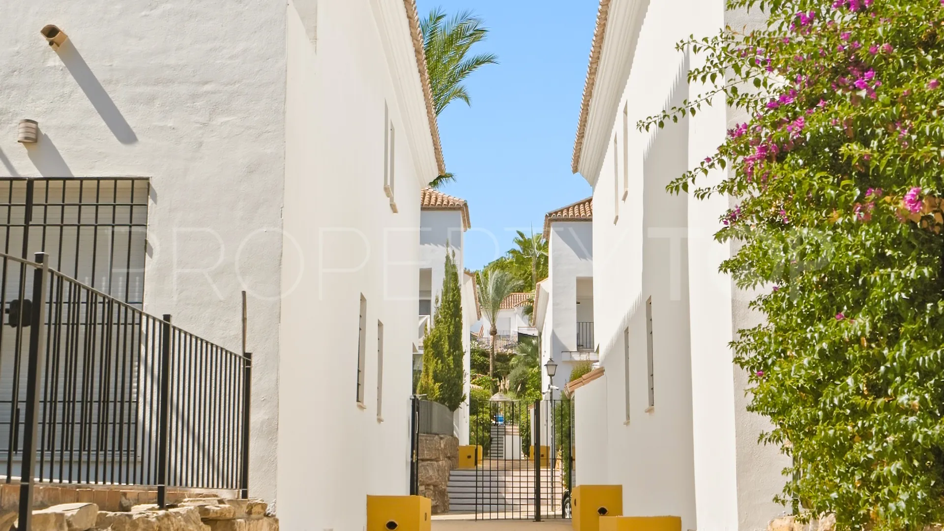 Apartamento planta baja en venta con 2 dormitorios en Señorio de Gonzaga