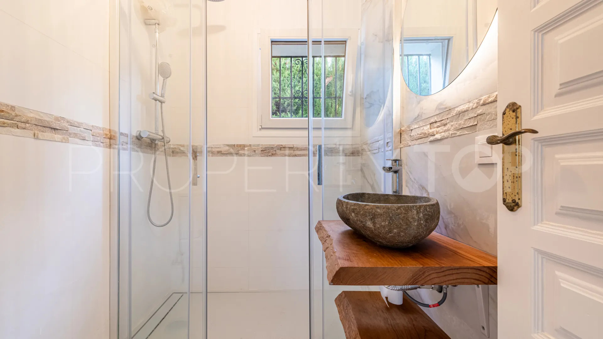 Comprar villa con 7 dormitorios en Mijas Costa