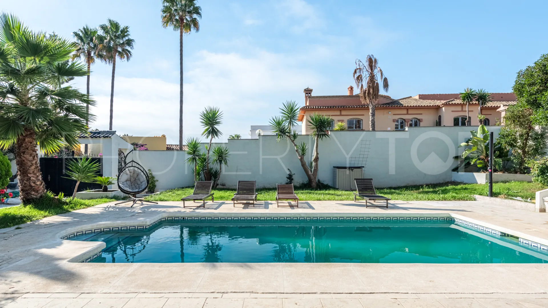 Comprar villa con 7 dormitorios en Mijas Costa